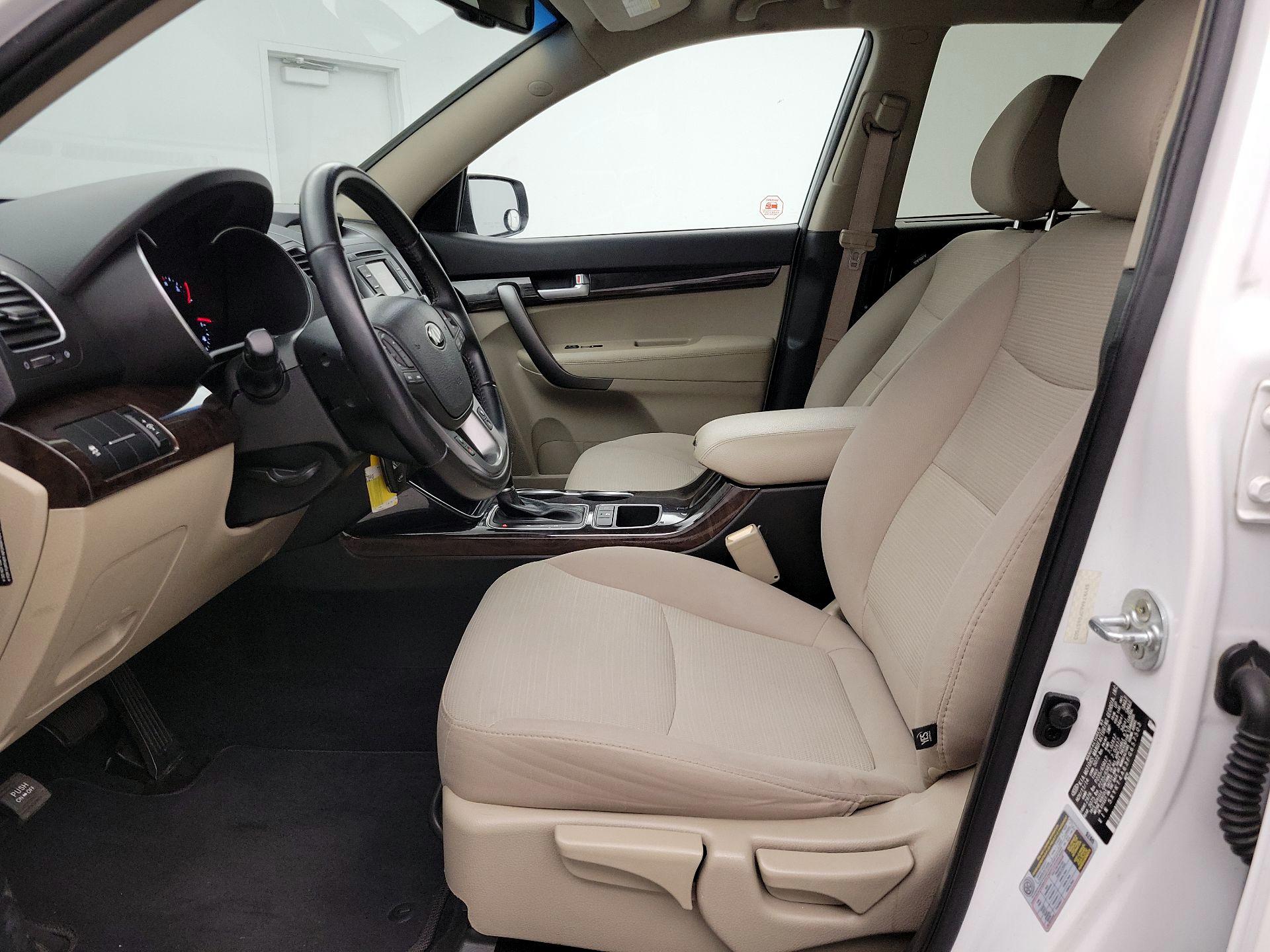Thumbnail: 2015 Kia Sorento - 11