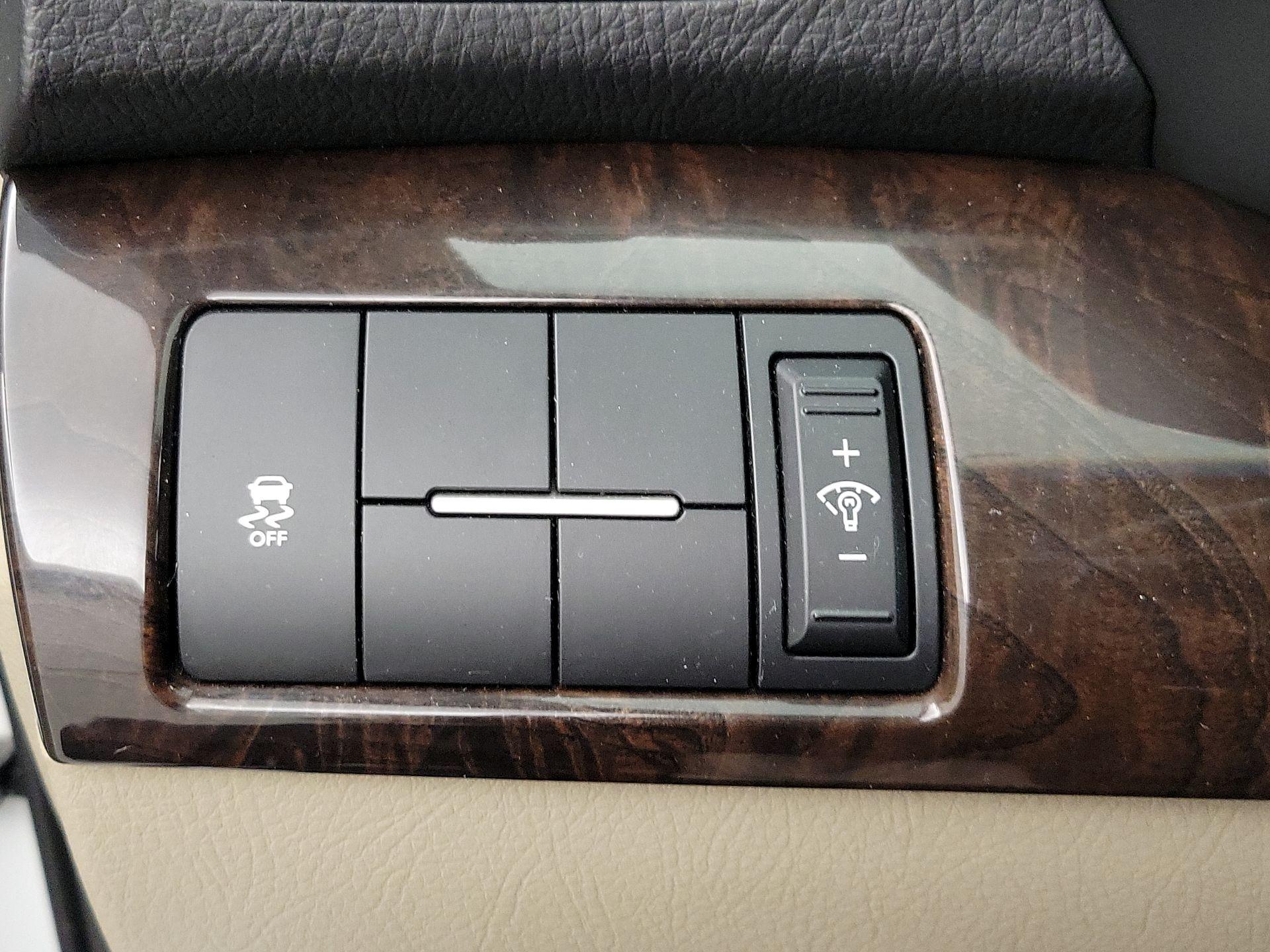 Thumbnail: 2015 Kia Sorento - 13