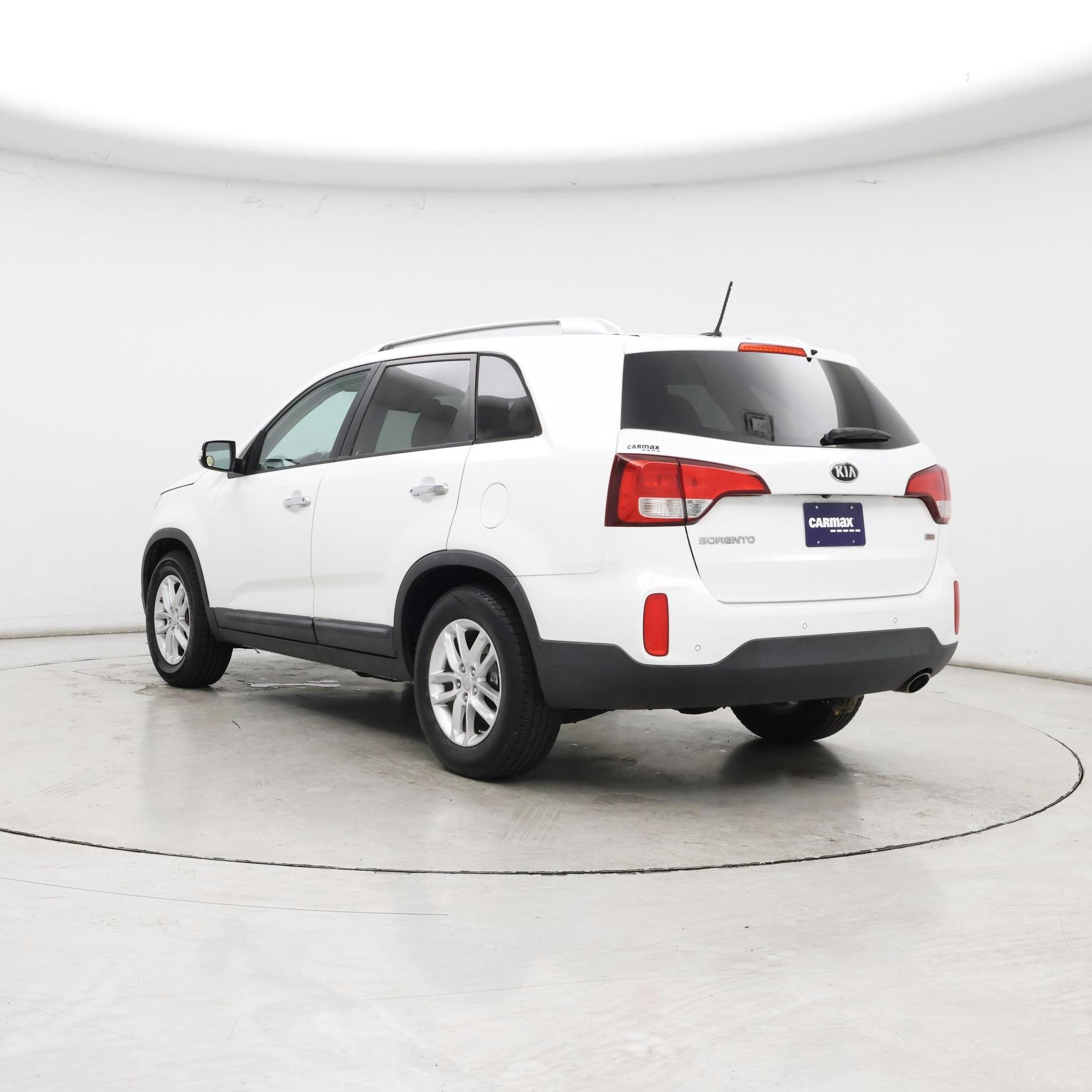 Thumbnail: 2015 Kia Sorento - 2