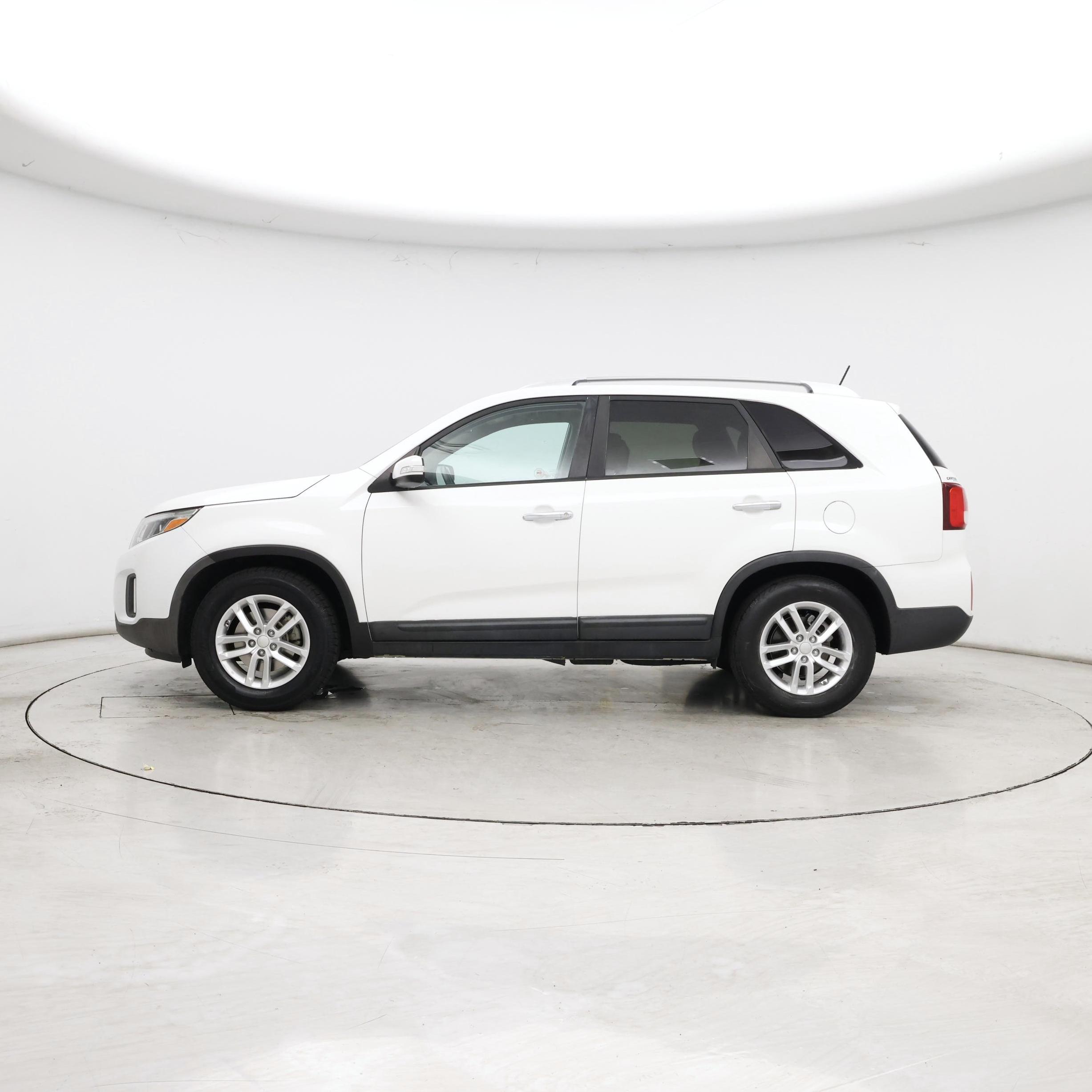 Thumbnail: 2015 Kia Sorento - 3