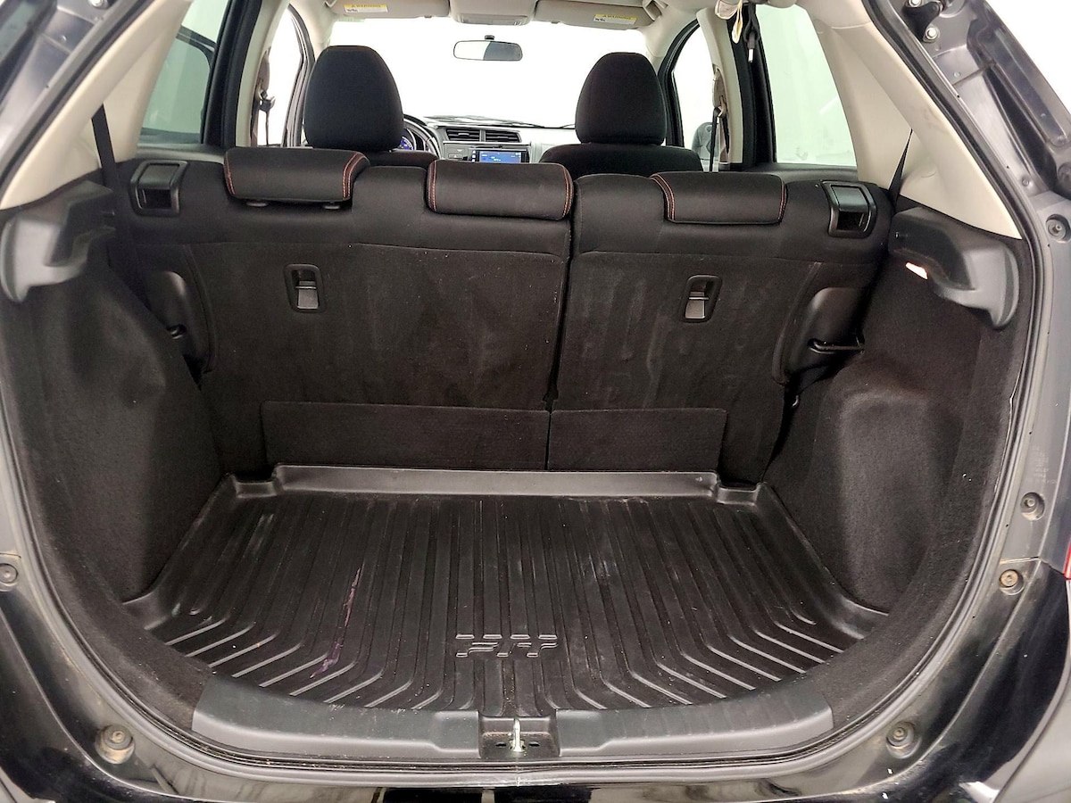 Trunk/Cargo (Seats Up)
