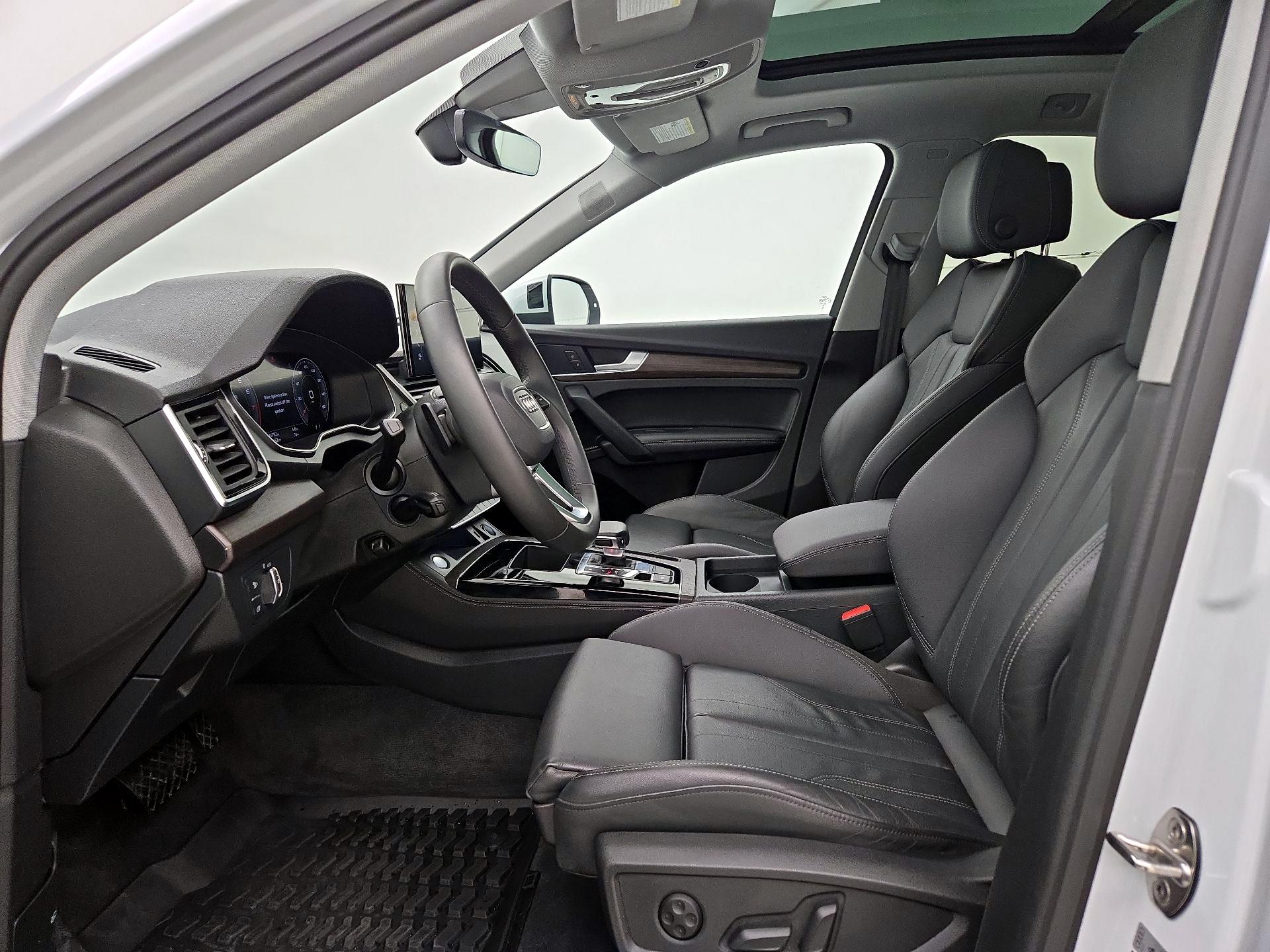 Thumbnail: 2024 Audi Q5 - 11