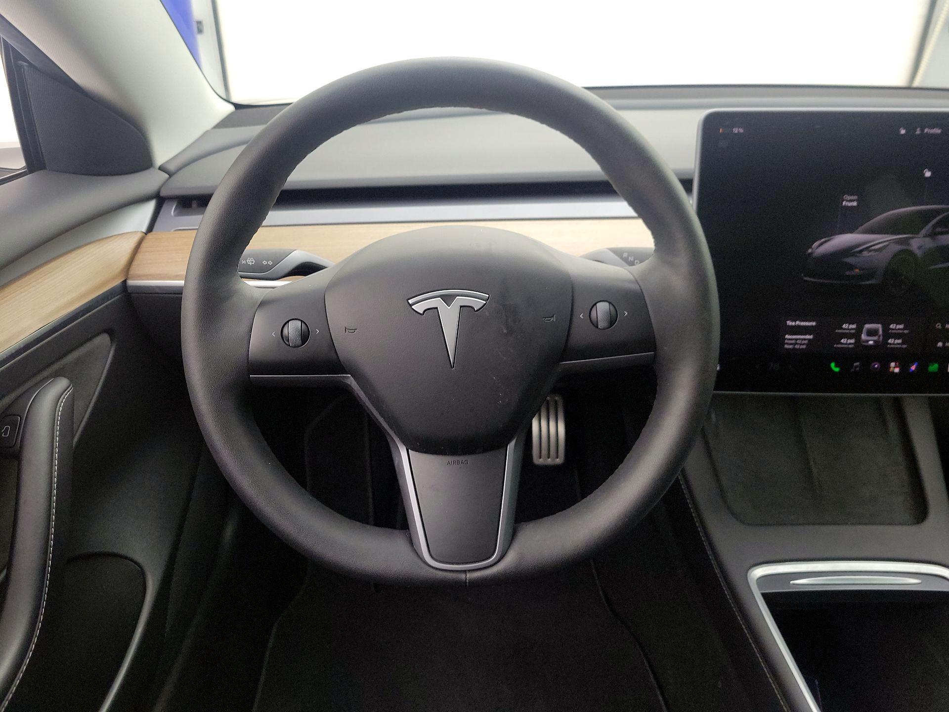 Thumbnail: 2022 Tesla Model 3 - 10