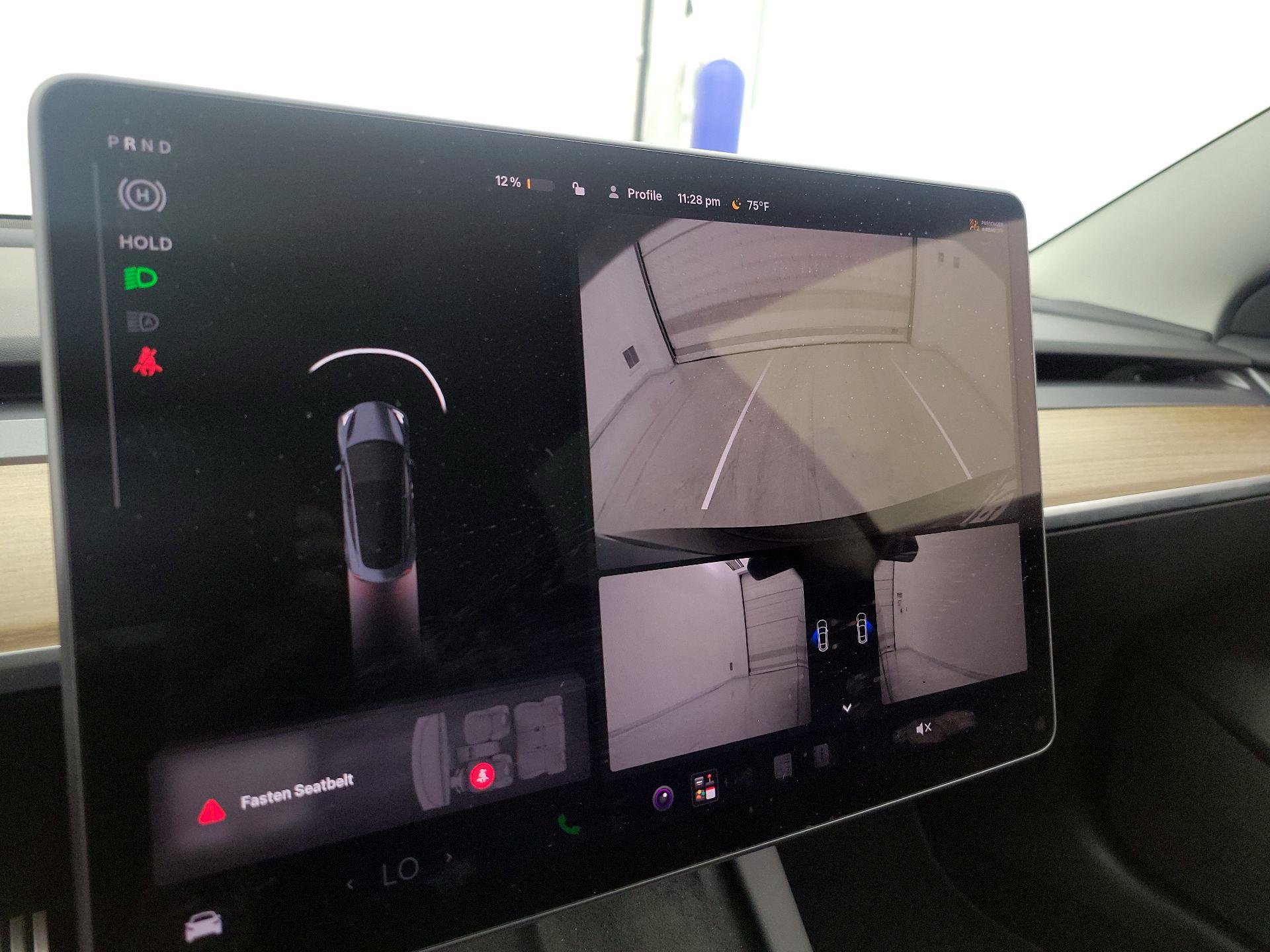 Thumbnail: 2022 Tesla Model 3 - 14
