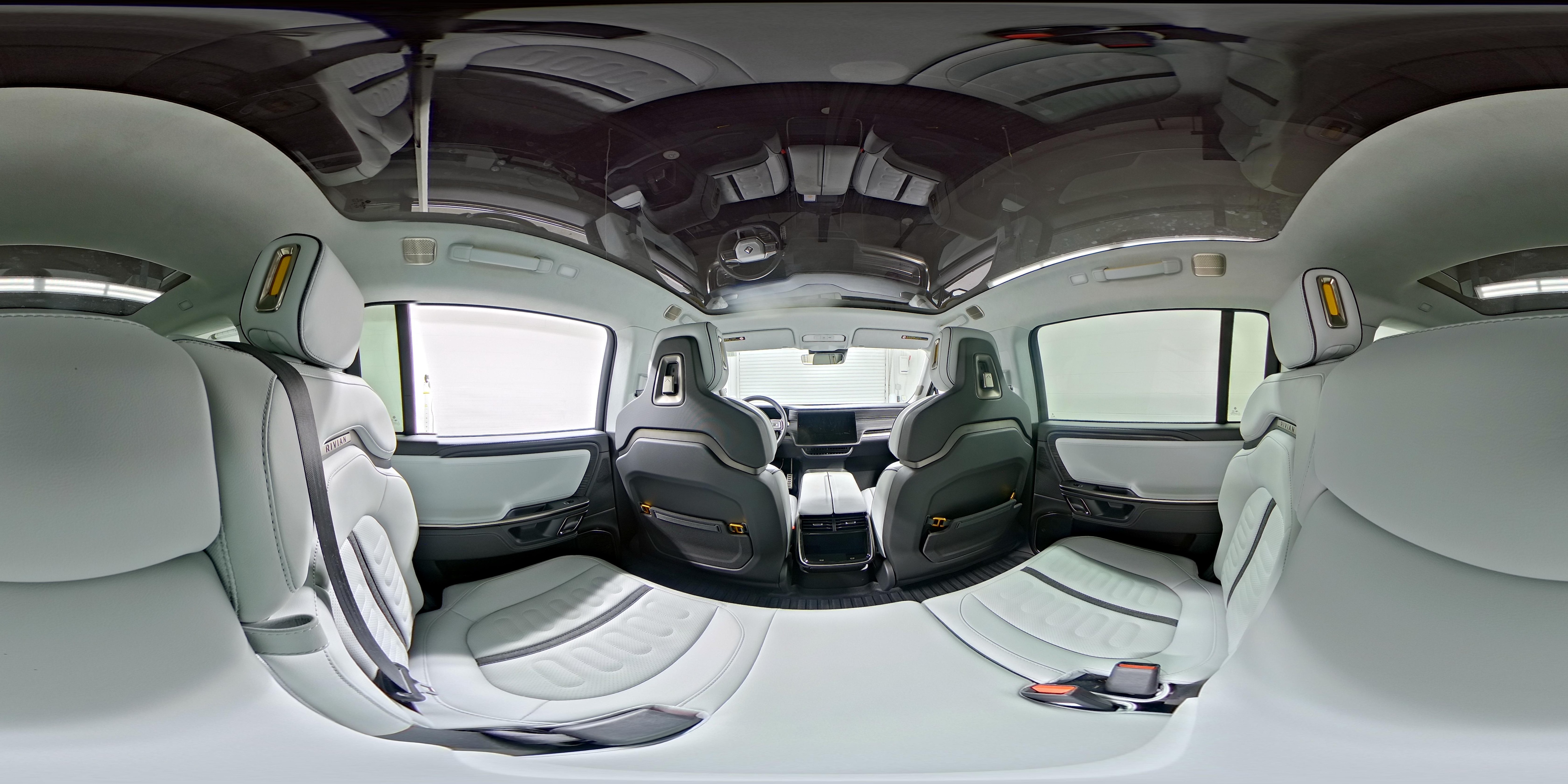 2023 Rivian R1S Adventure - Photo 26
