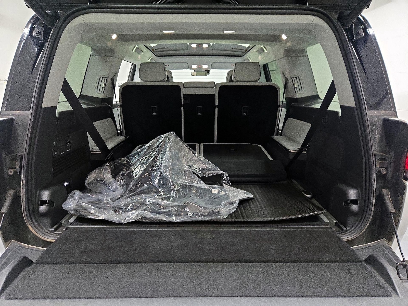 2023 Rivian R1S Adventure - Photo 22