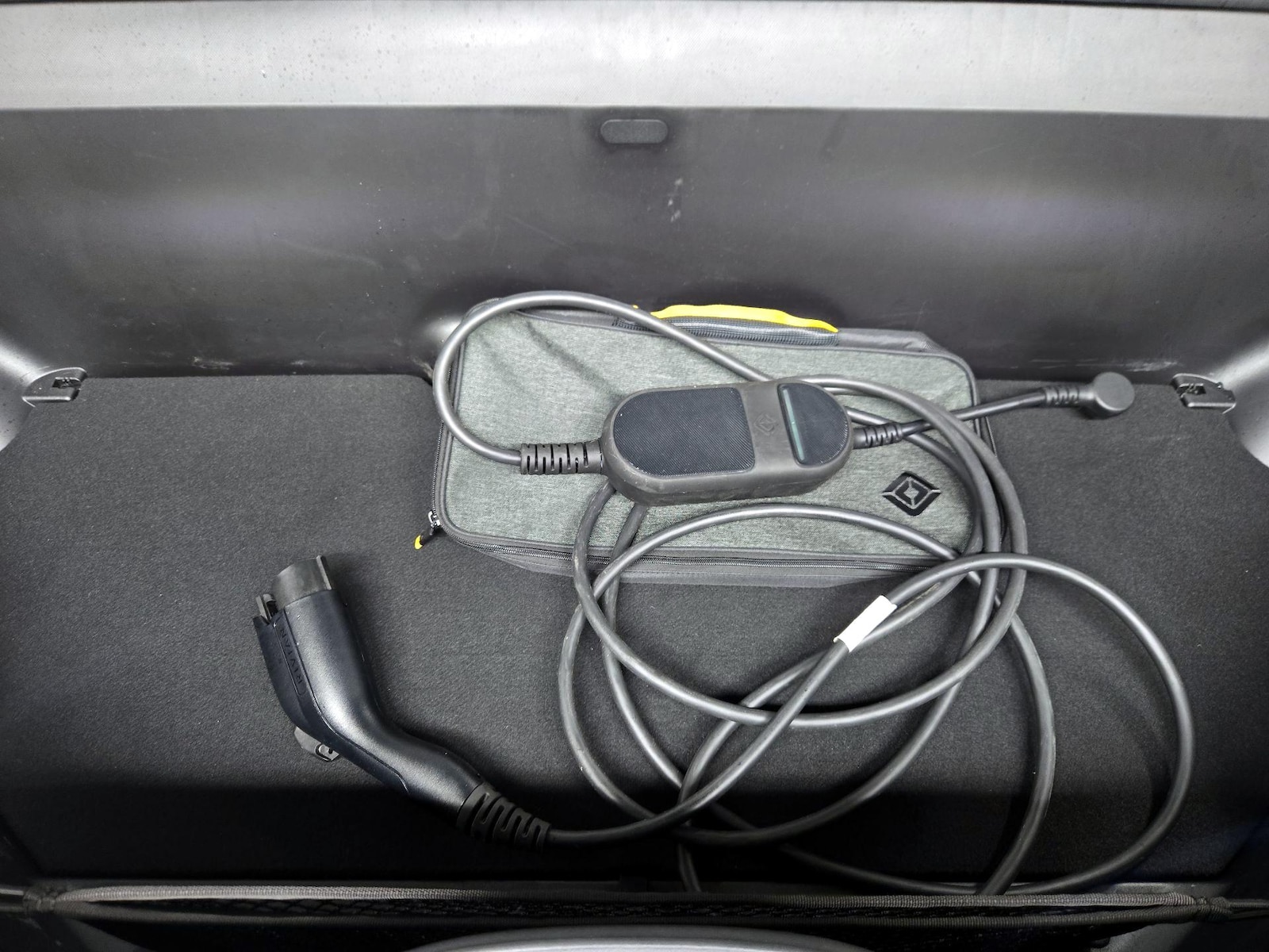 2023 Rivian R1S Adventure - Photo 23
