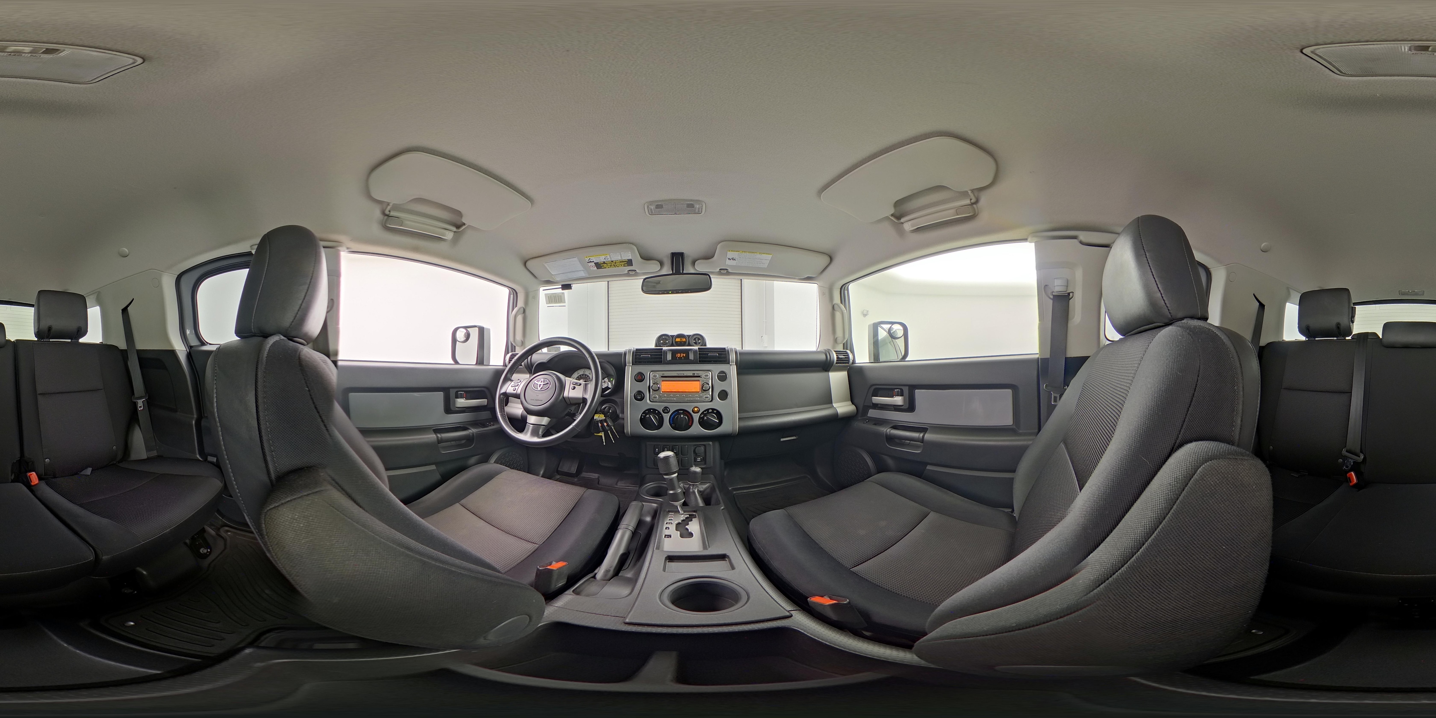 2014 Toyota FJ Cruiser Base - Photo 24