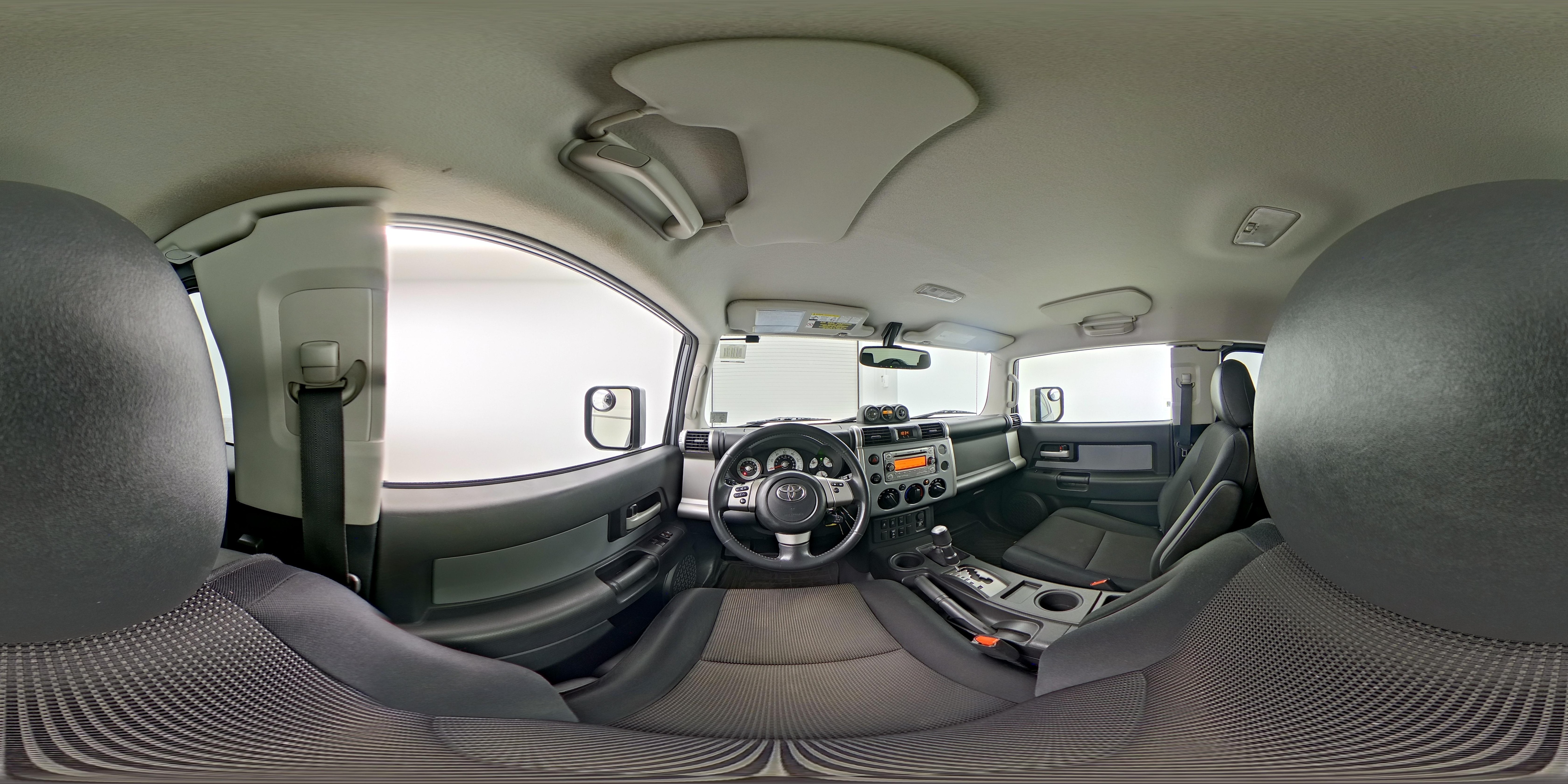 2014 Toyota FJ Cruiser Base - Photo 25