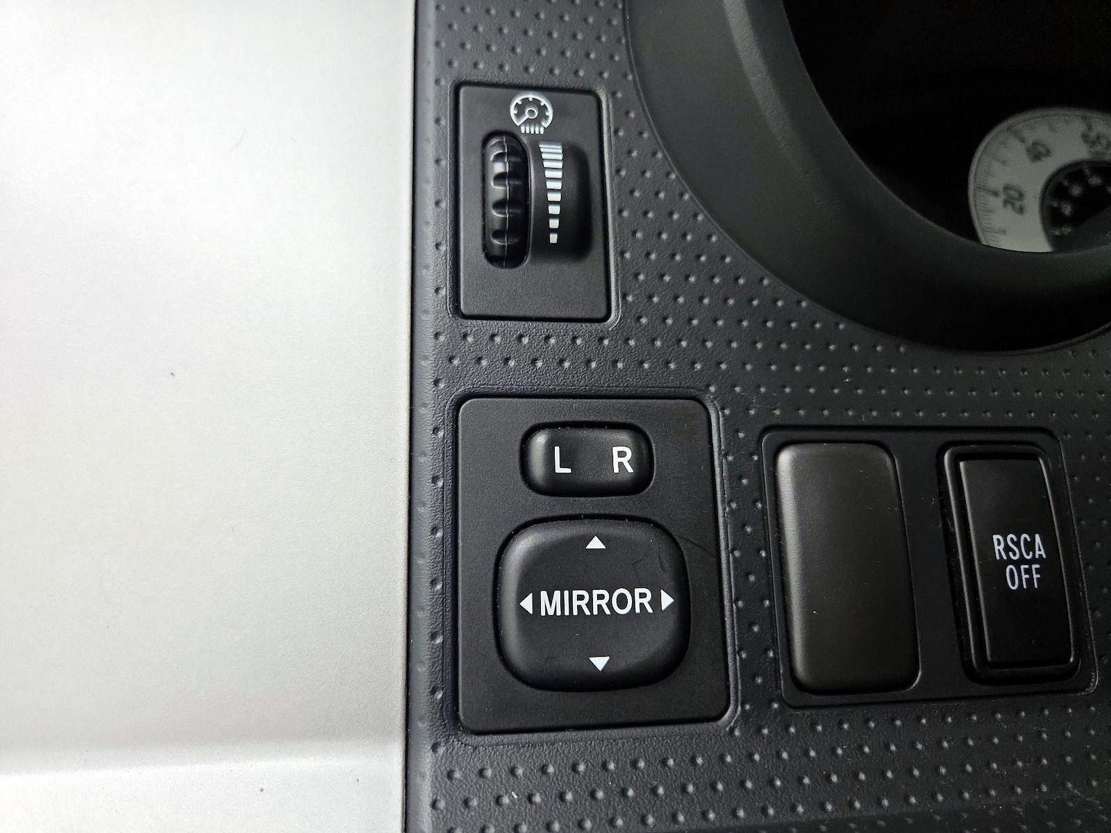 2014 Toyota FJ Cruiser Base - Photo 14