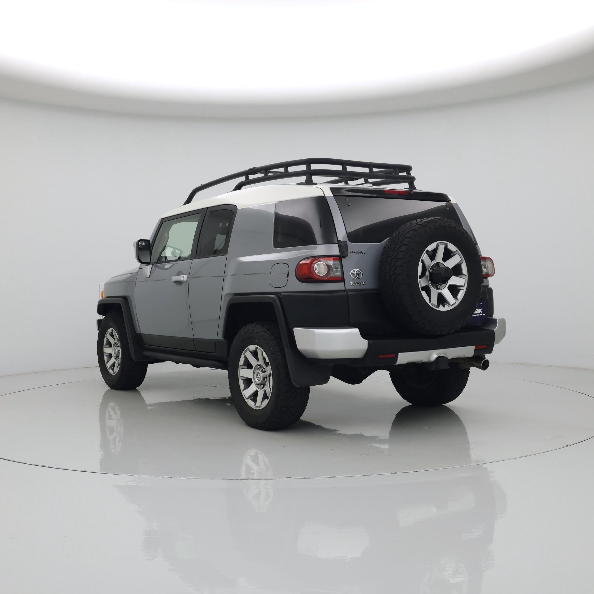 Thumbnail: 2014 Toyota FJ Cruiser - 2
