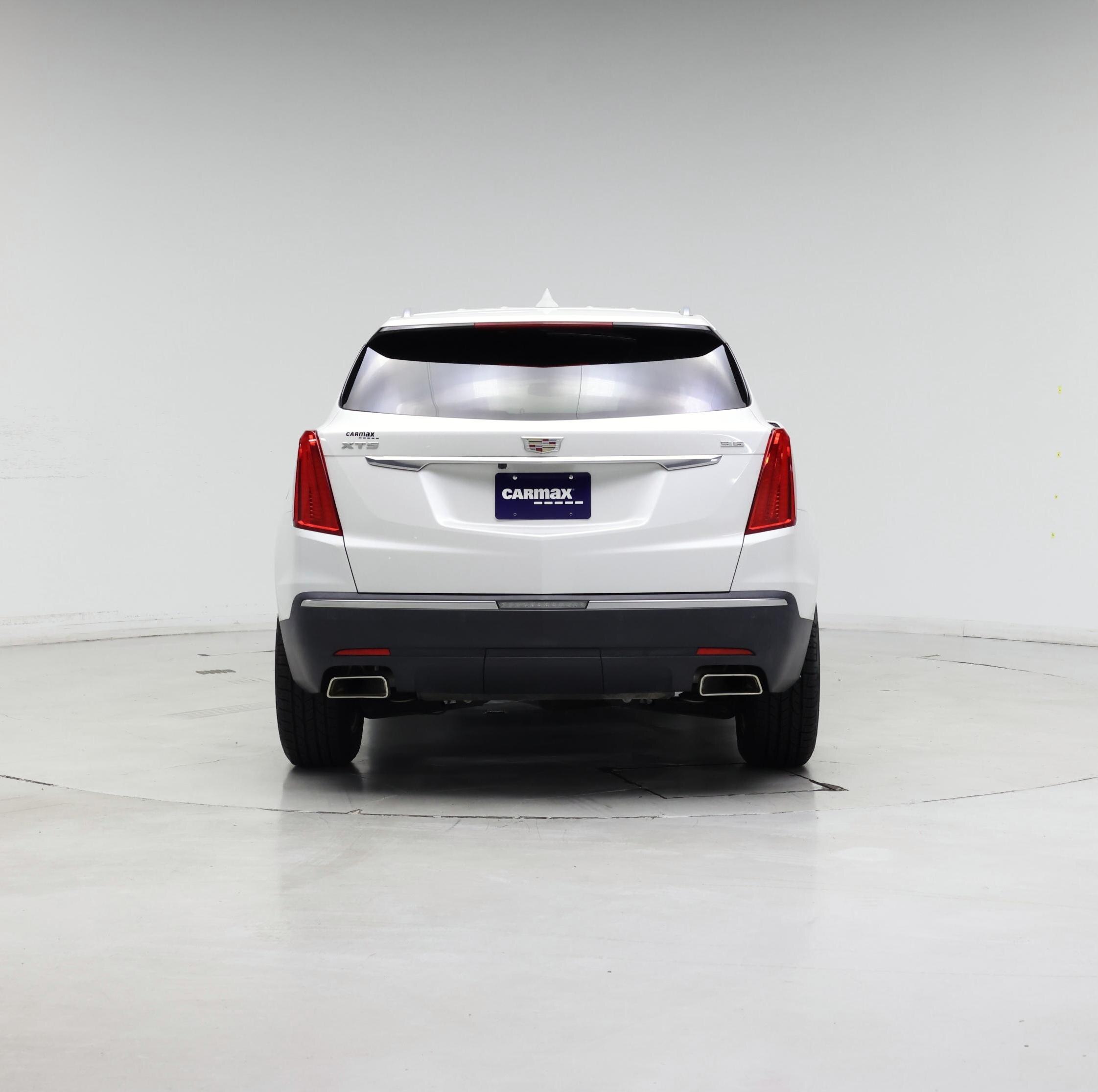 Thumbnail: 2018 Cadillac XT5 - 6
