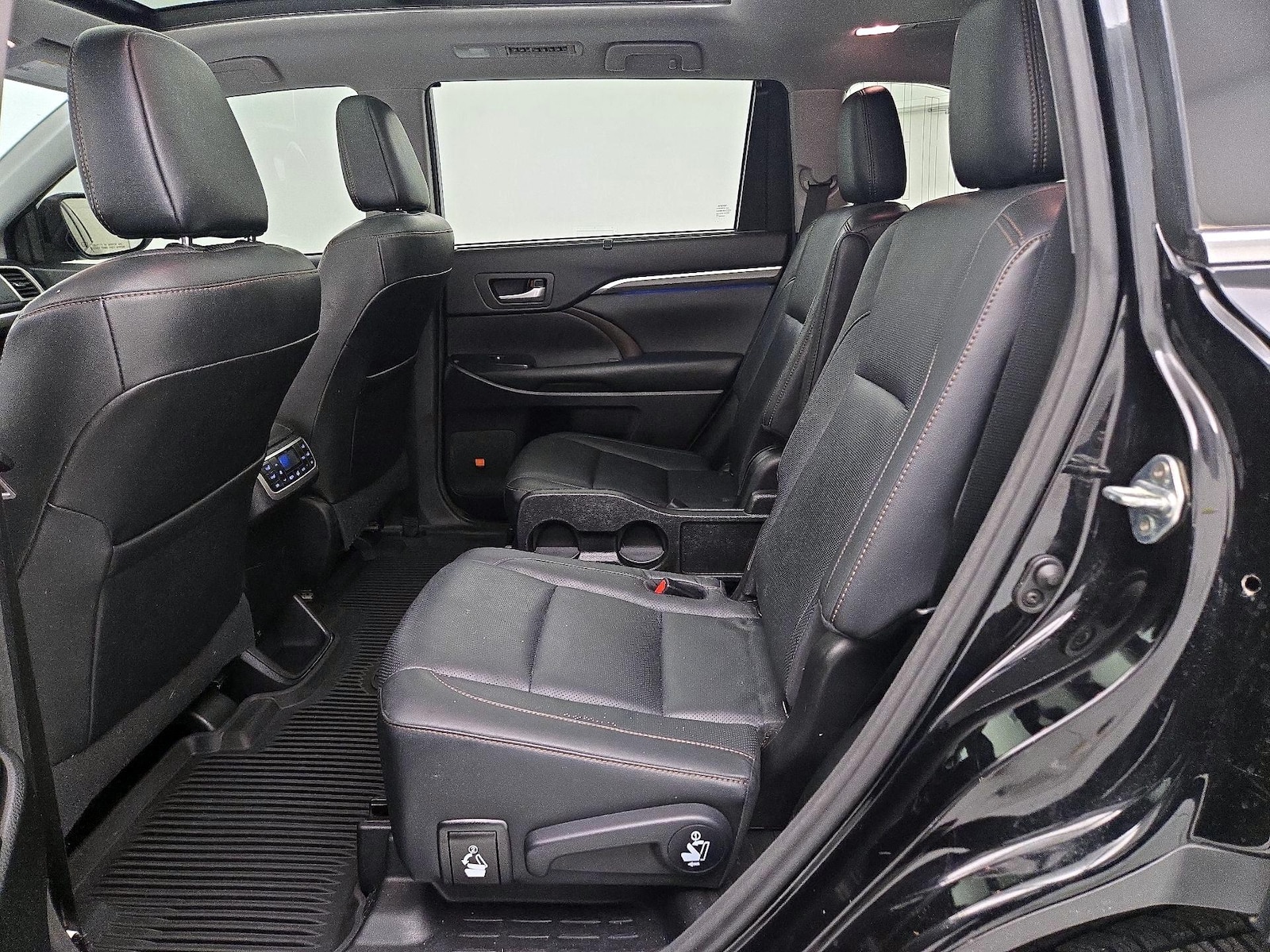 Rear Air Conditioning
