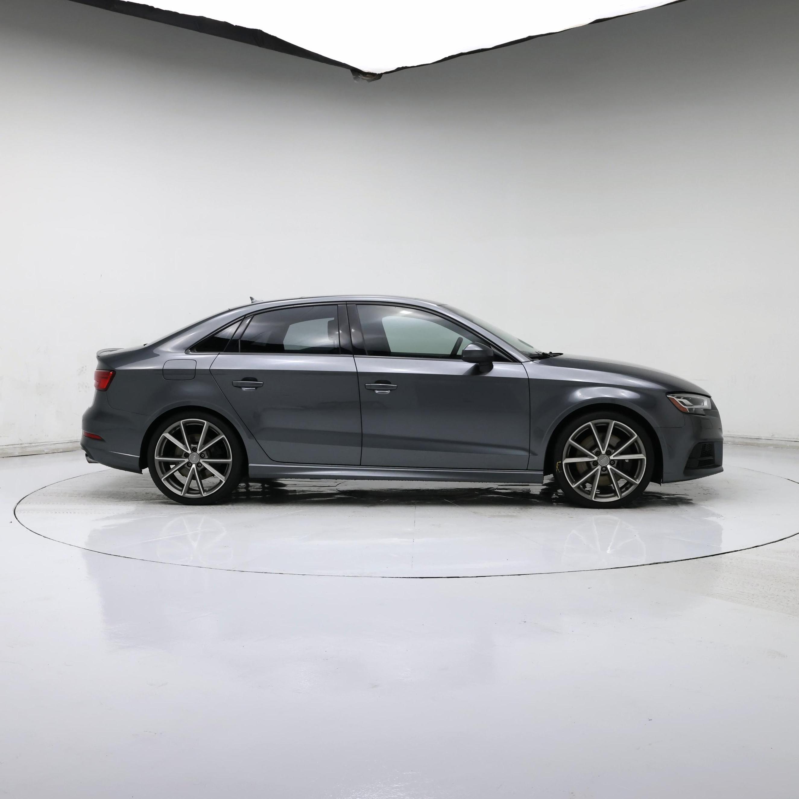 Thumbnail: 2017 Audi S3 - 7