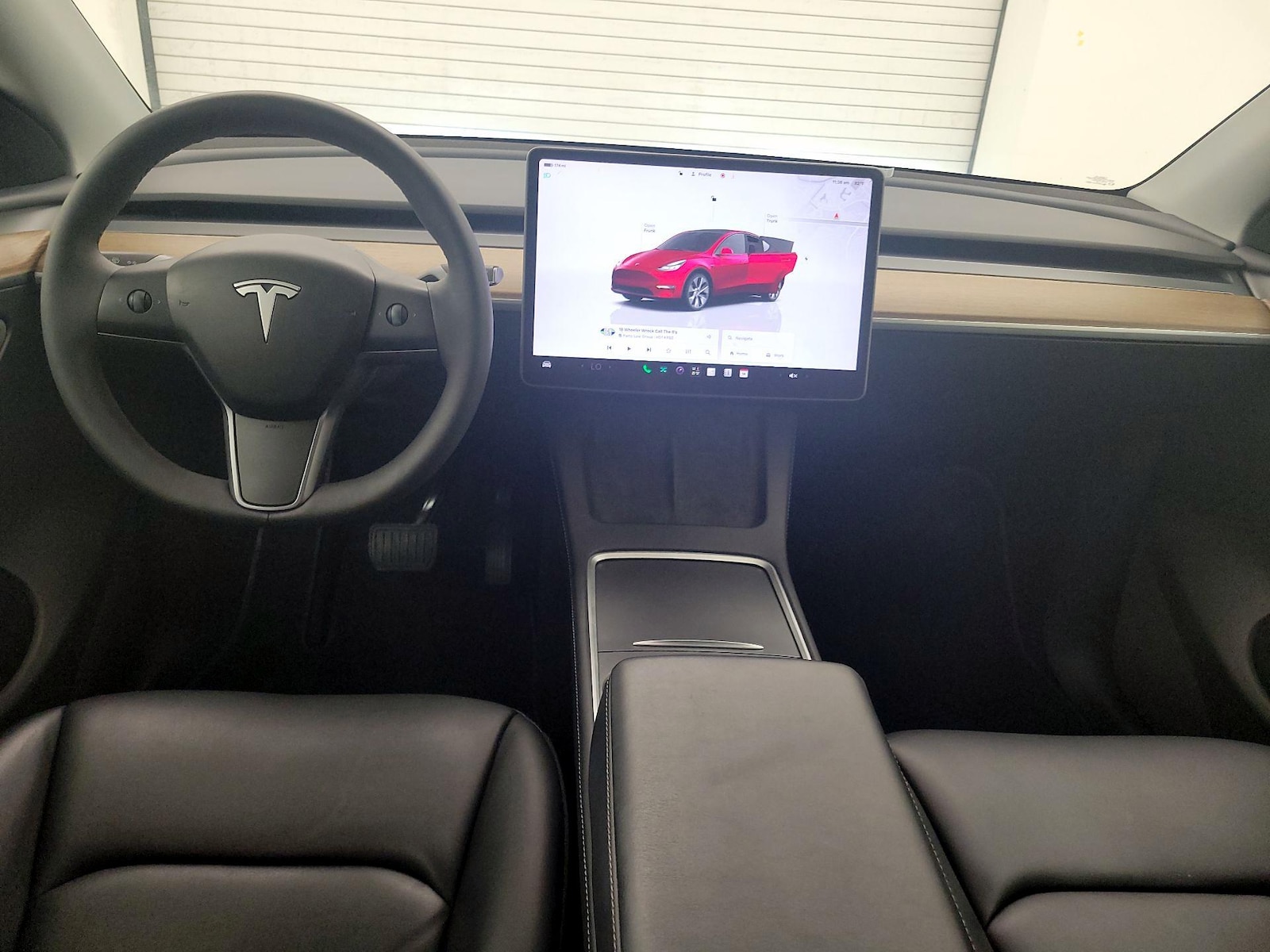 2024 Tesla Model Y Long Range - Photo 10
