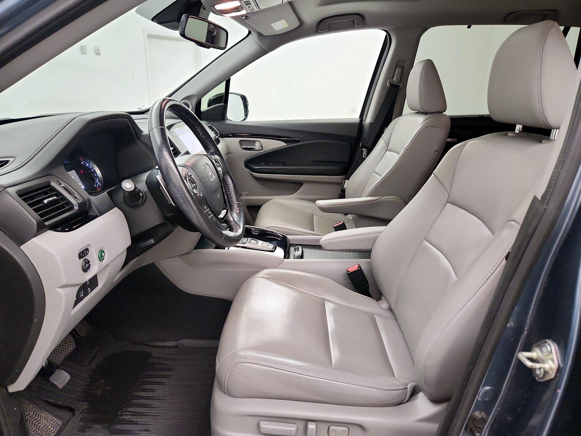Thumbnail: 2018 Honda Pilot - 11