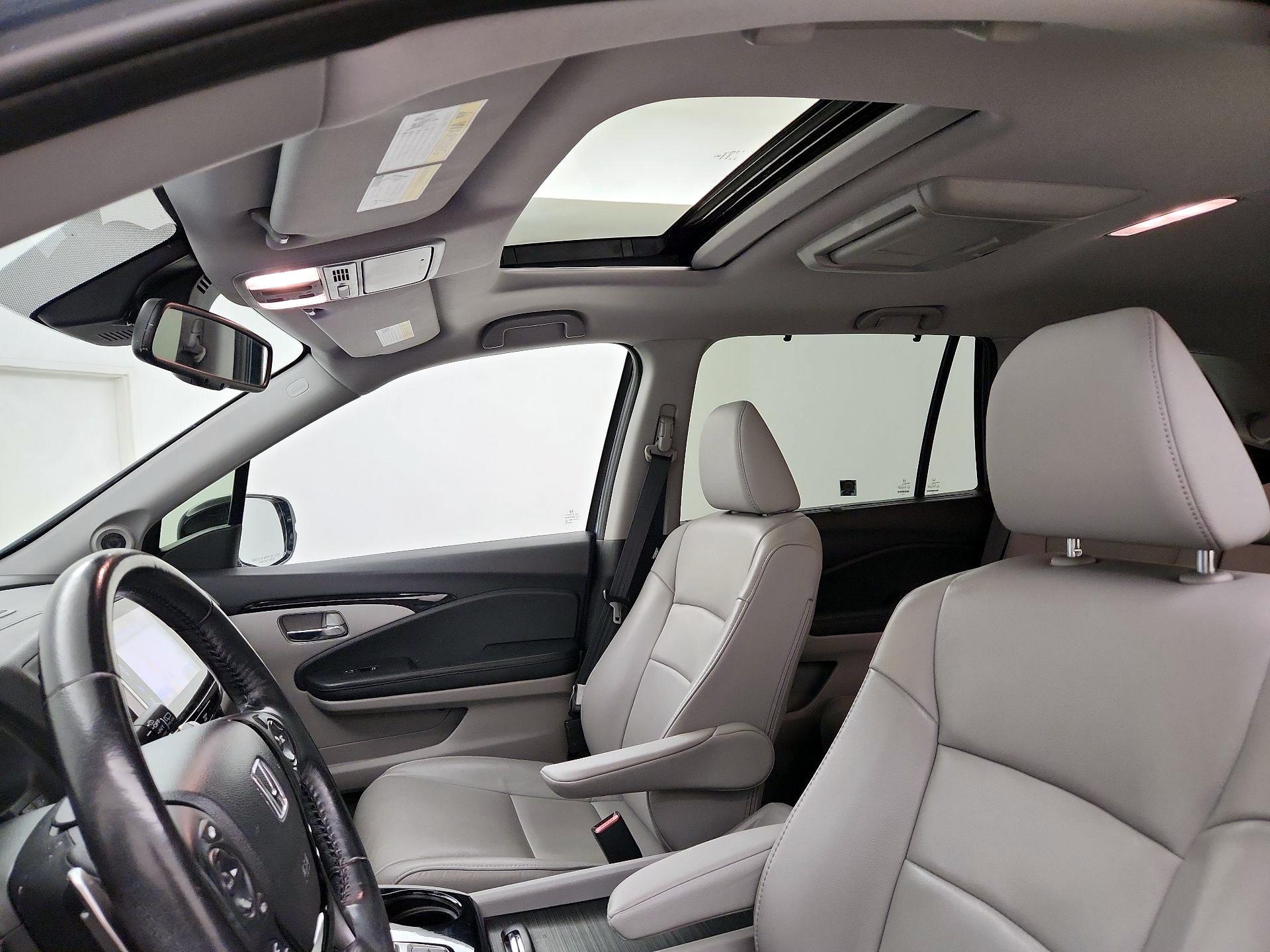 Thumbnail: 2018 Honda Pilot - 20