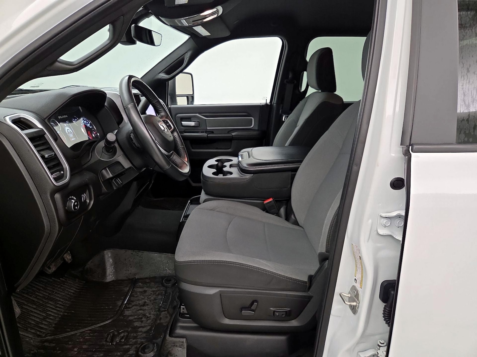Power Seat(s) & Side Airbags