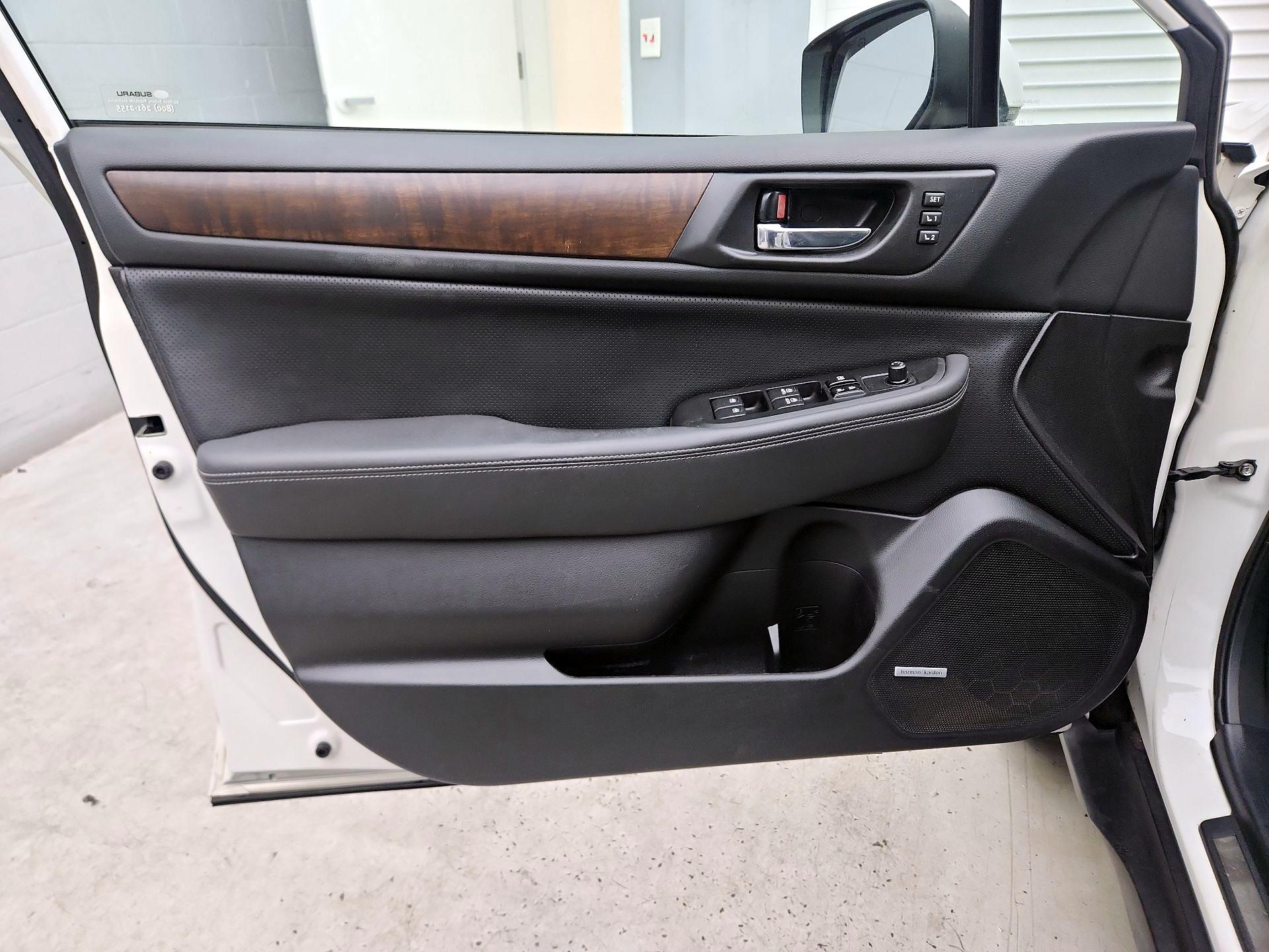 Thumbnail: 2015 Subaru Outback - 12