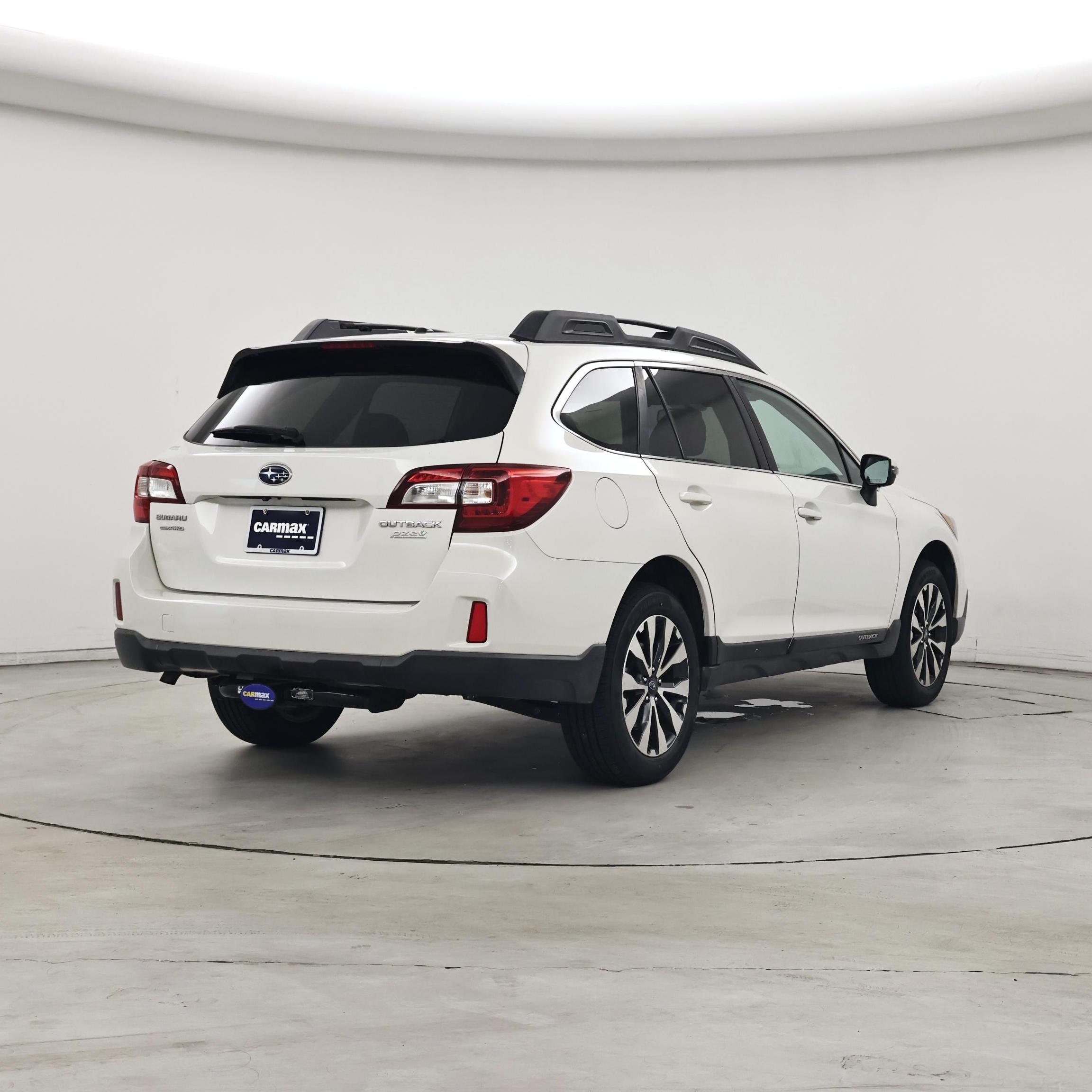 Thumbnail: 2015 Subaru Outback - 8