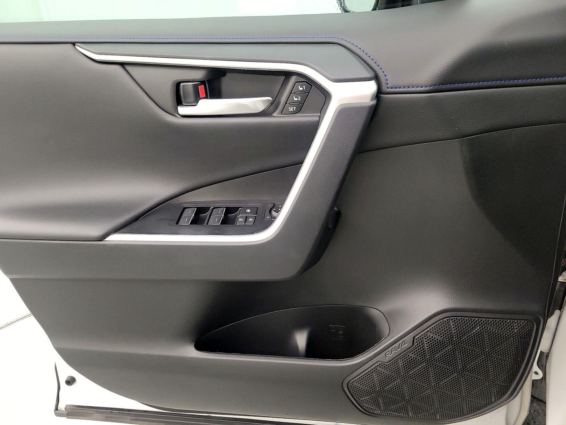 Thumbnail: 2023 Toyota RAV4 - 12