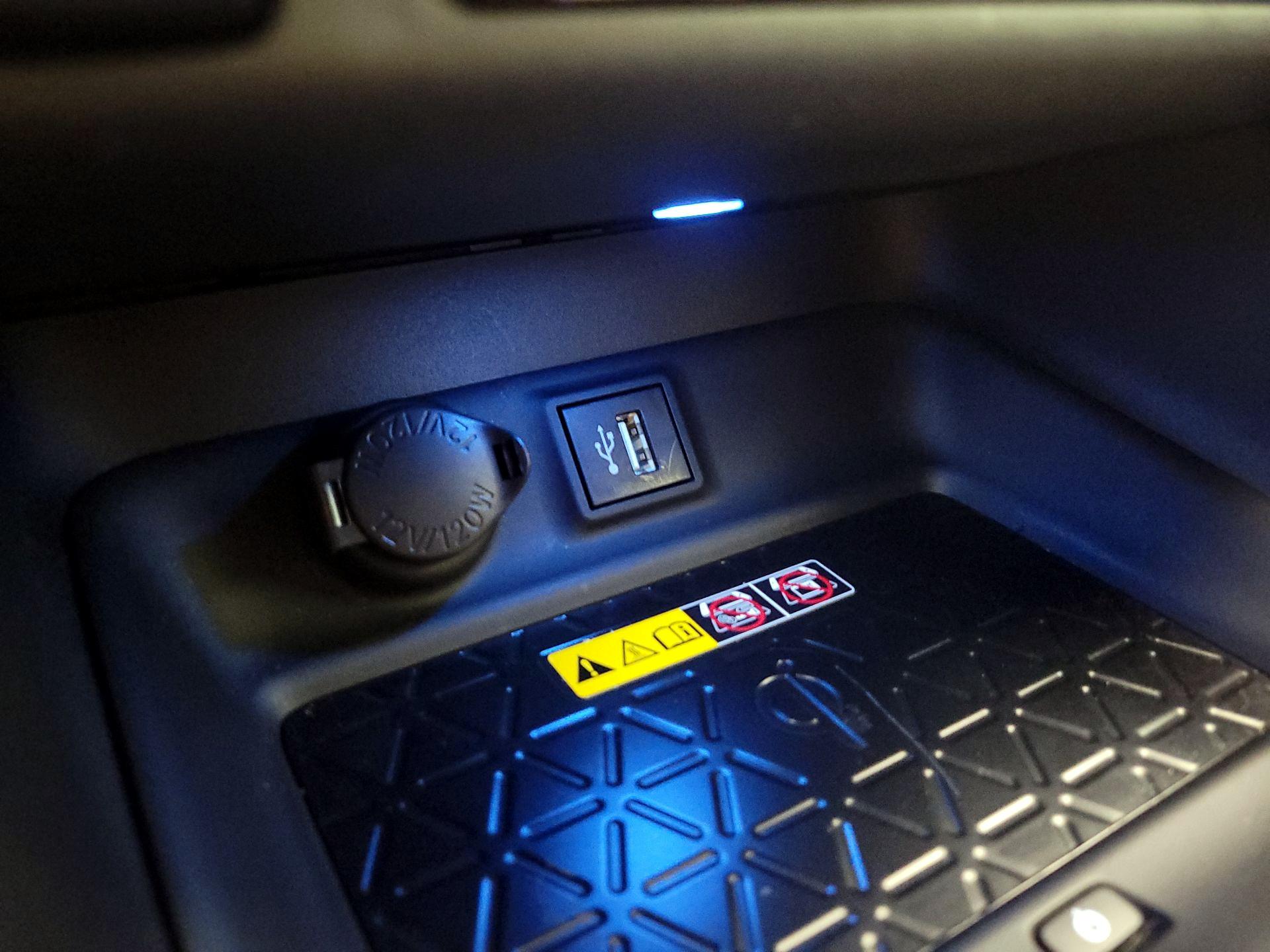 Thumbnail: 2023 Toyota RAV4 - 18