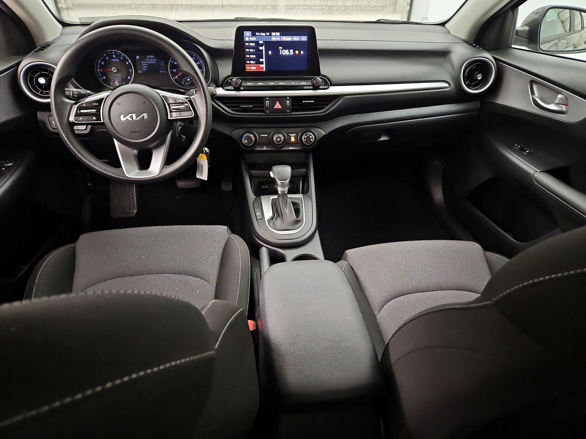 Thumbnail: 2024 Kia Forte - 9