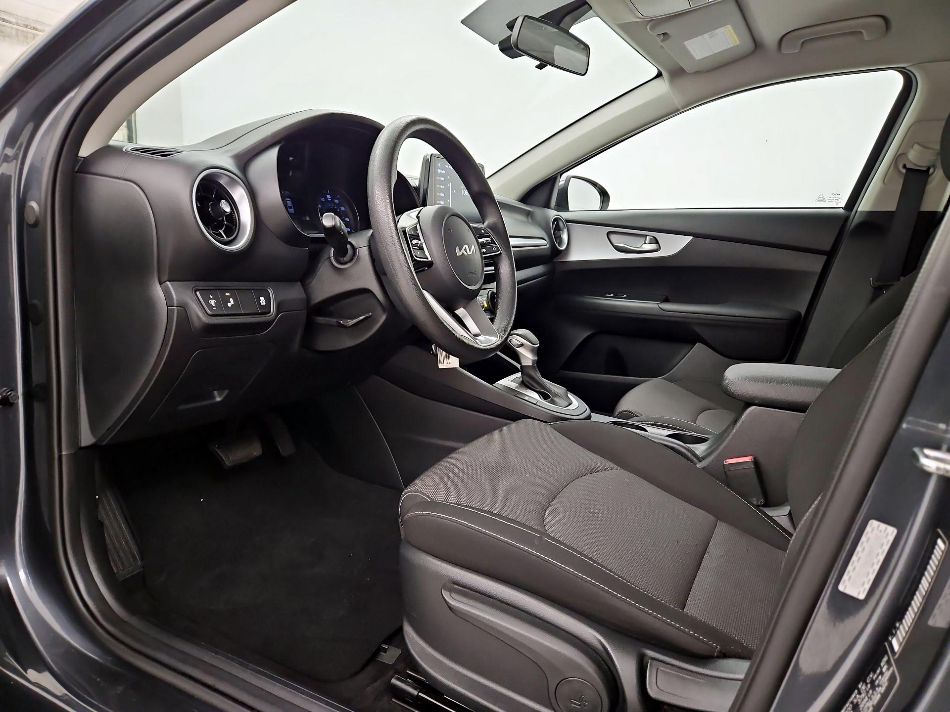 Thumbnail: 2024 Kia Forte - 11