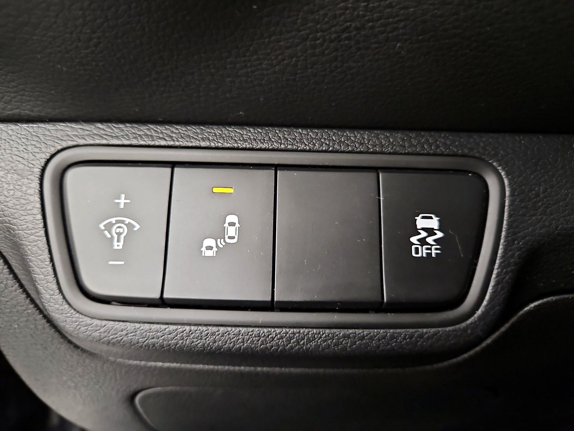 Thumbnail: 2024 Kia Forte - 13