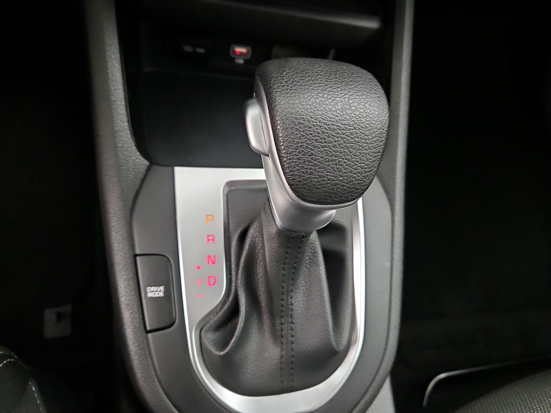 Thumbnail: 2024 Kia Forte - 17