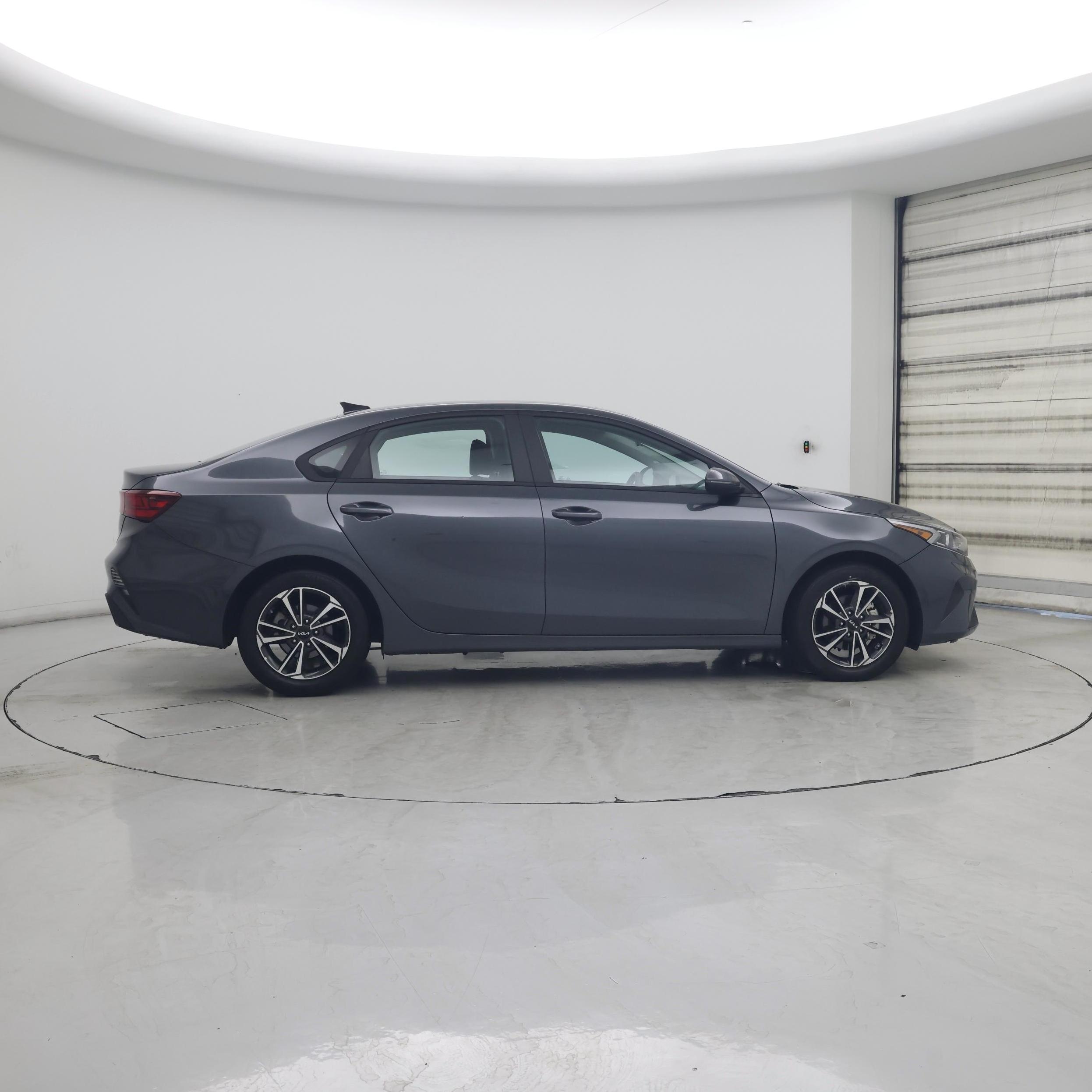 Thumbnail: 2024 Kia Forte - 7