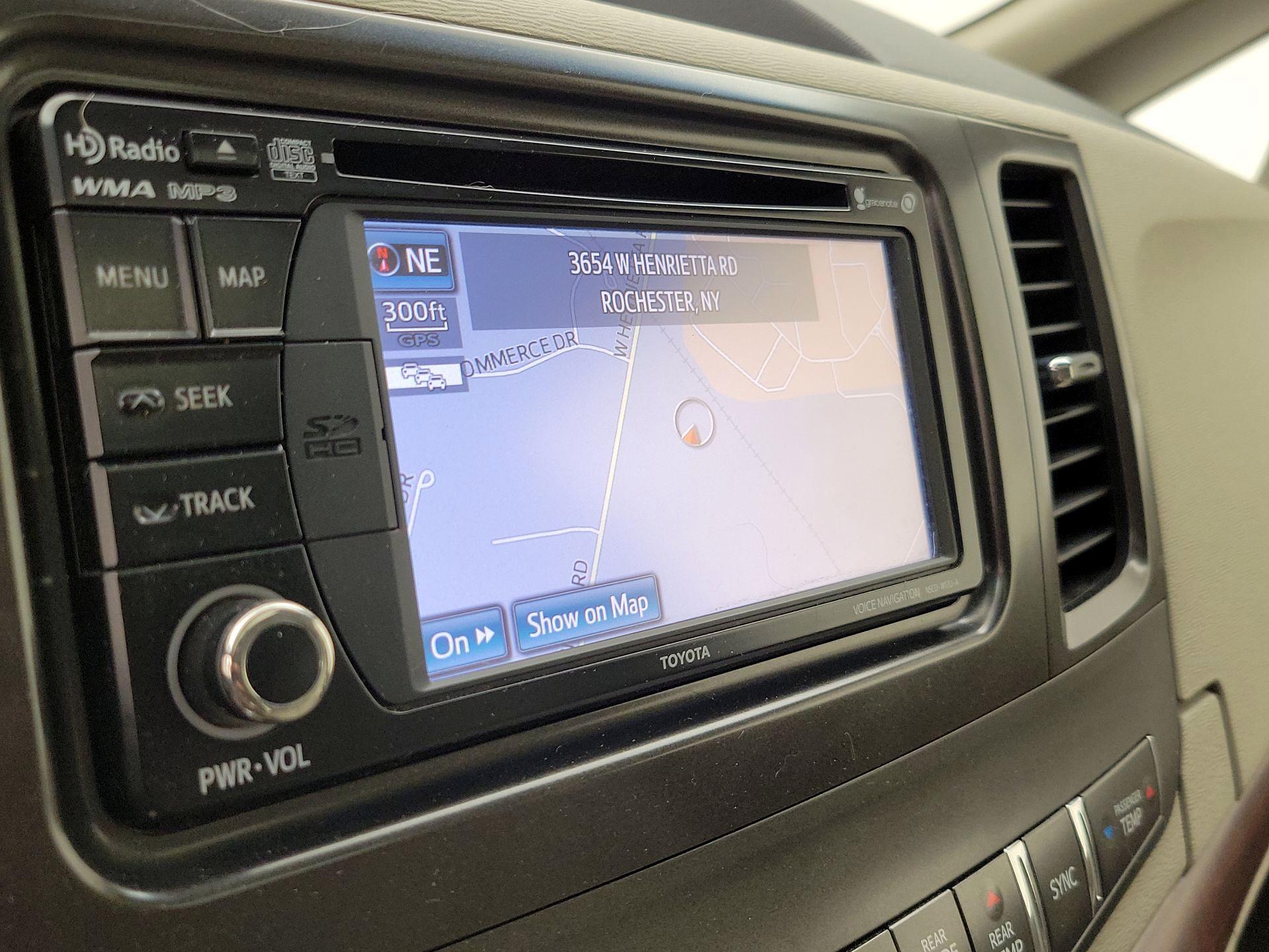 Thumbnail: 2014 Toyota Sienna - 14