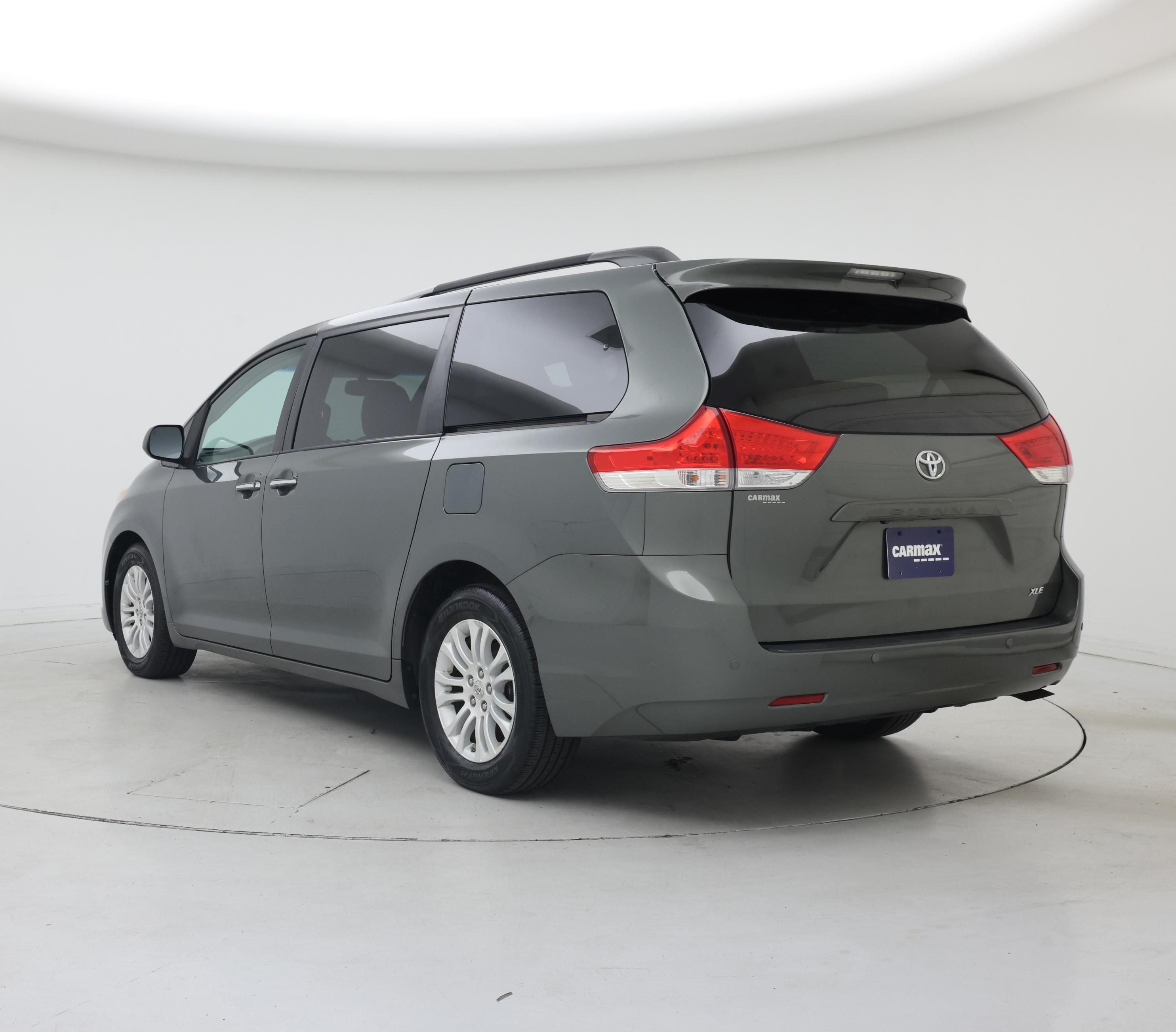 Thumbnail: 2014 Toyota Sienna - 2