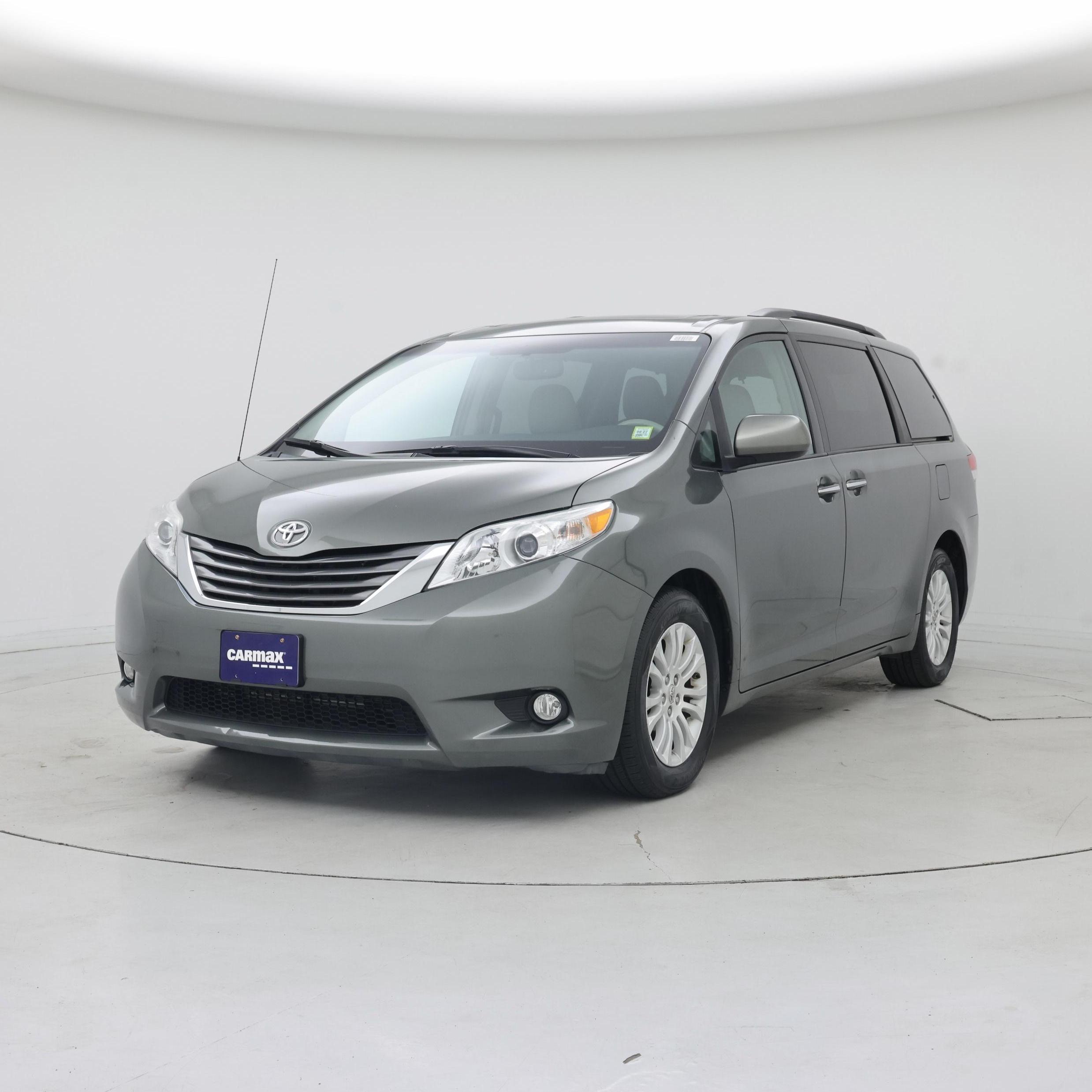 Thumbnail: 2014 Toyota Sienna - 4