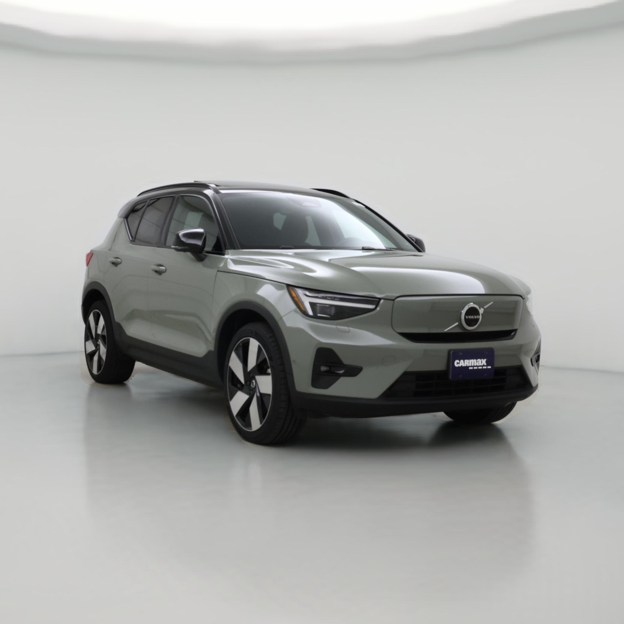 Thumbnail: 2023 Volvo XC40 - 1