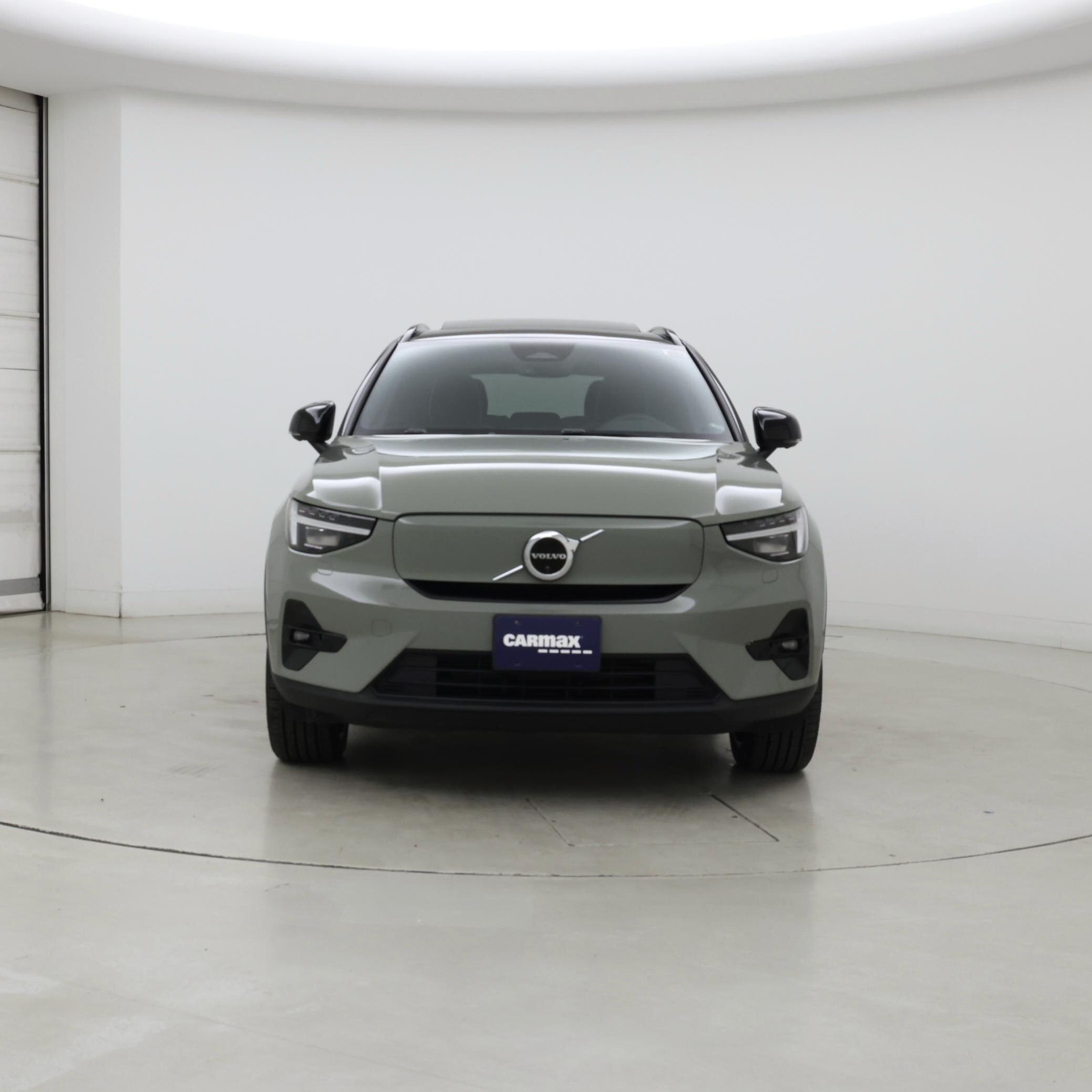 Thumbnail: 2023 Volvo XC40 - 5