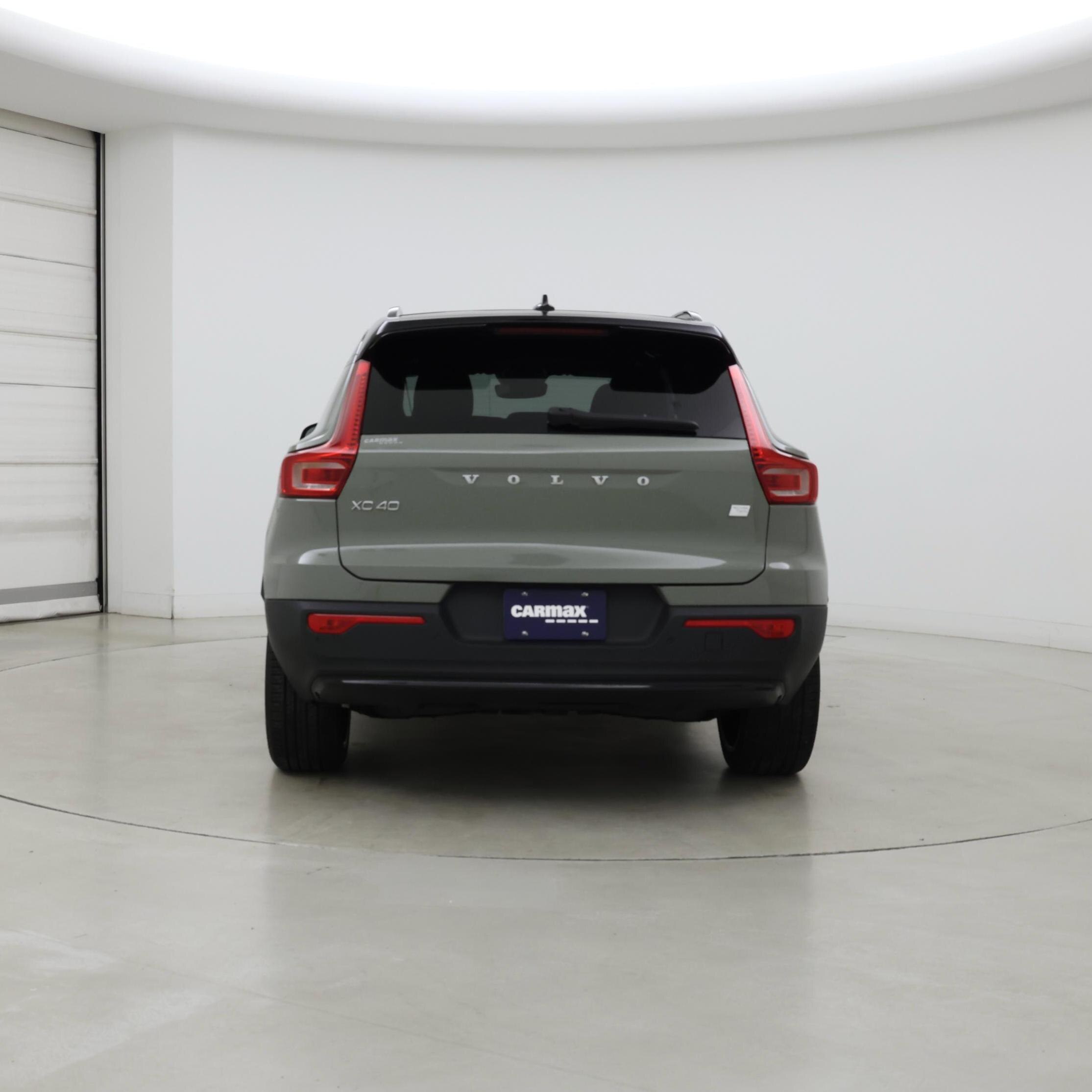 Thumbnail: 2023 Volvo XC40 - 6