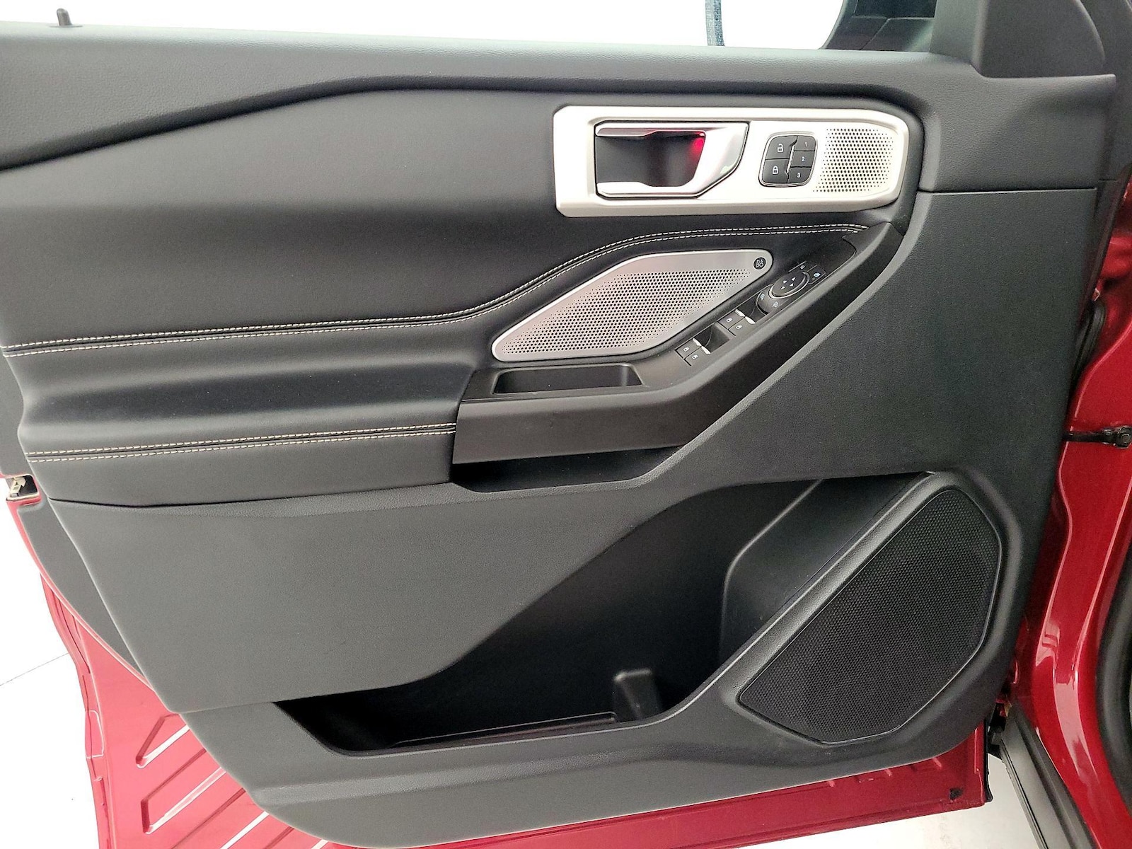 2020 Ford Explorer ST - Photo 13