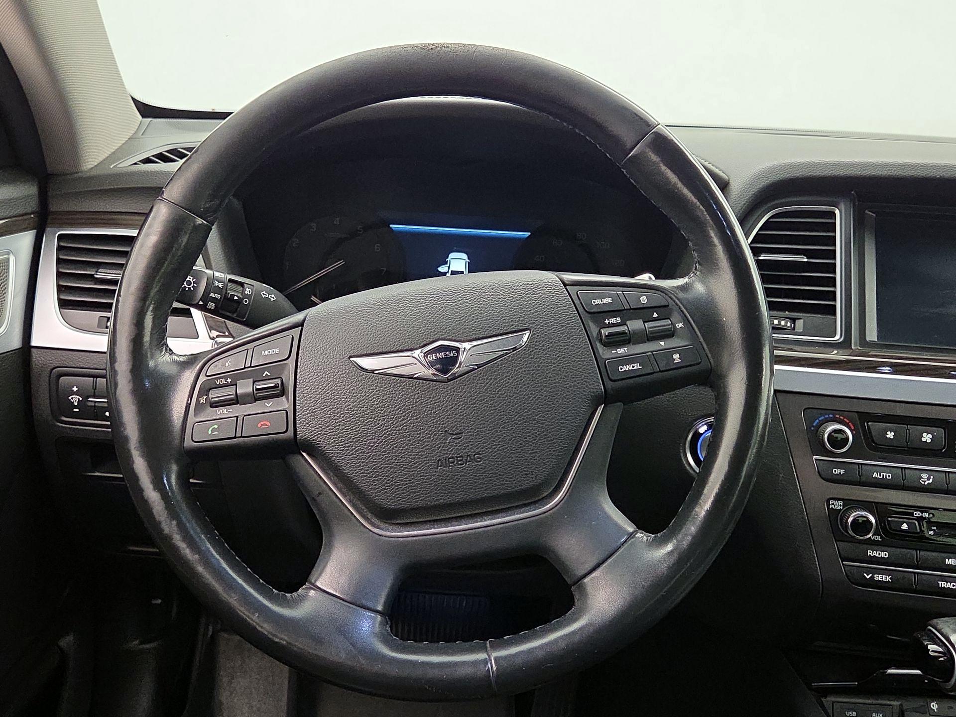 Thumbnail: 2018 Genesis G80 - 10