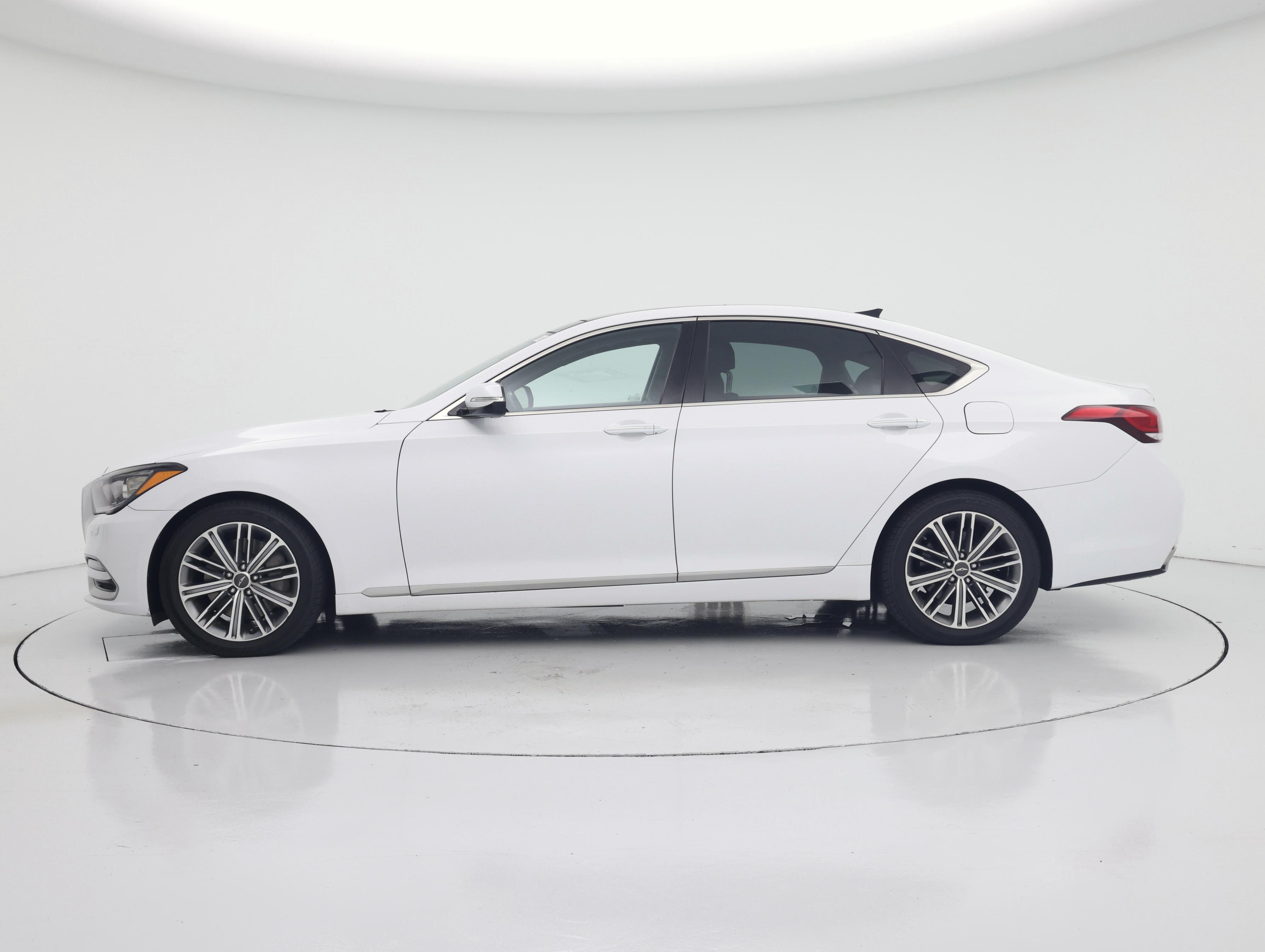 Thumbnail: 2018 Genesis G80 - 3