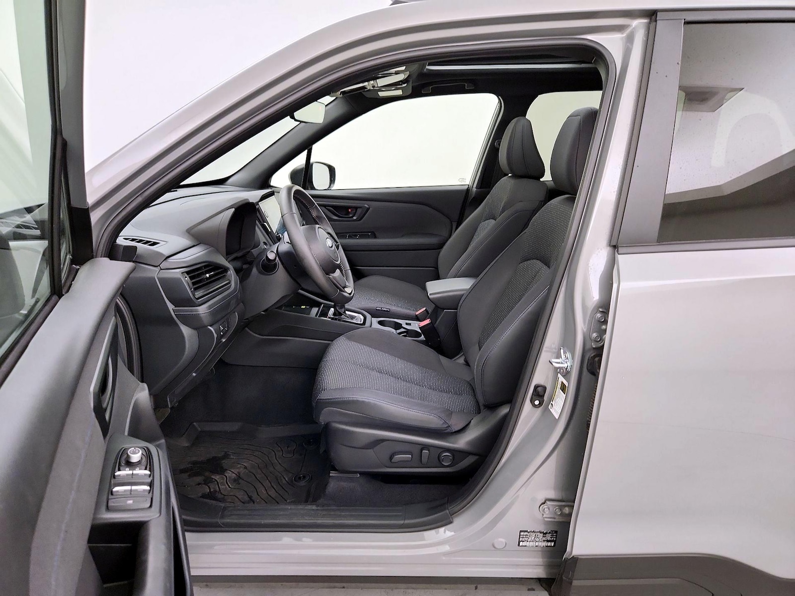 2025 Subaru Forester Premium - Photo 12
