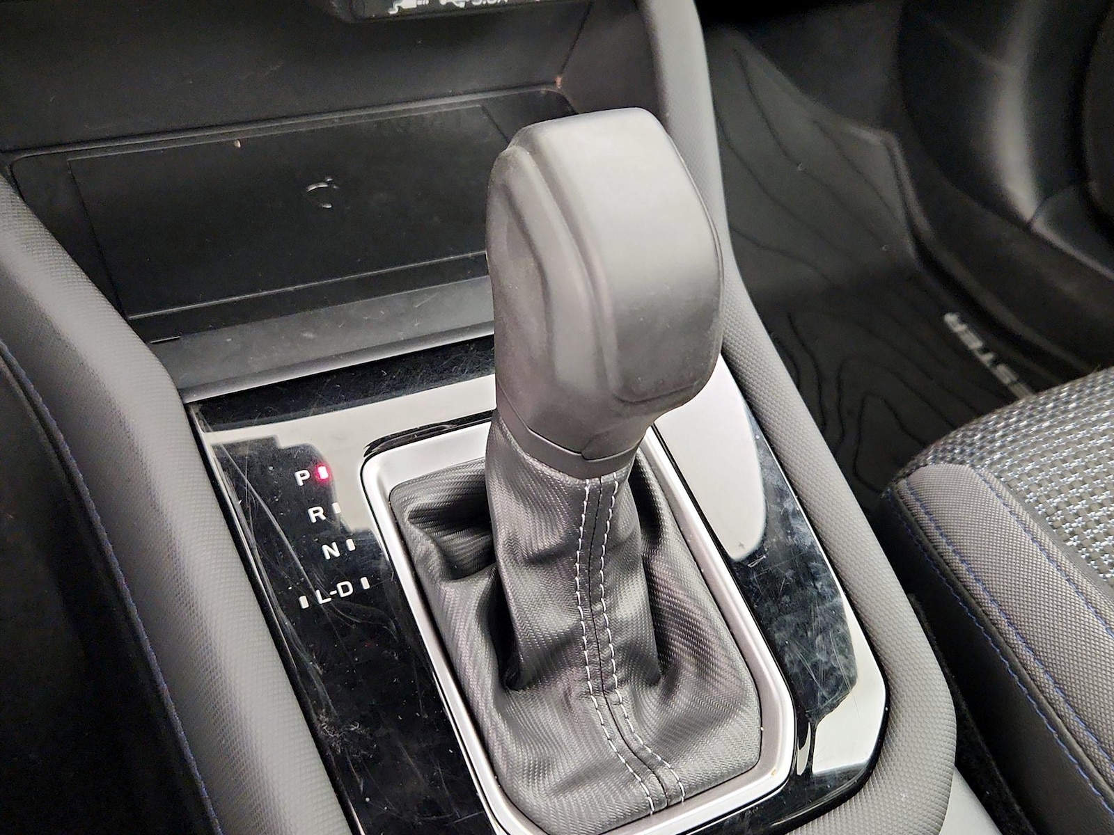 2025 Subaru Forester Premium - Photo 18