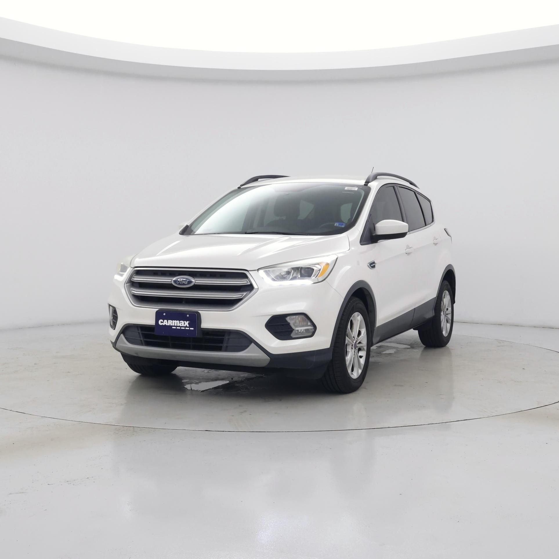 Thumbnail: 2017 Ford Escape - 4