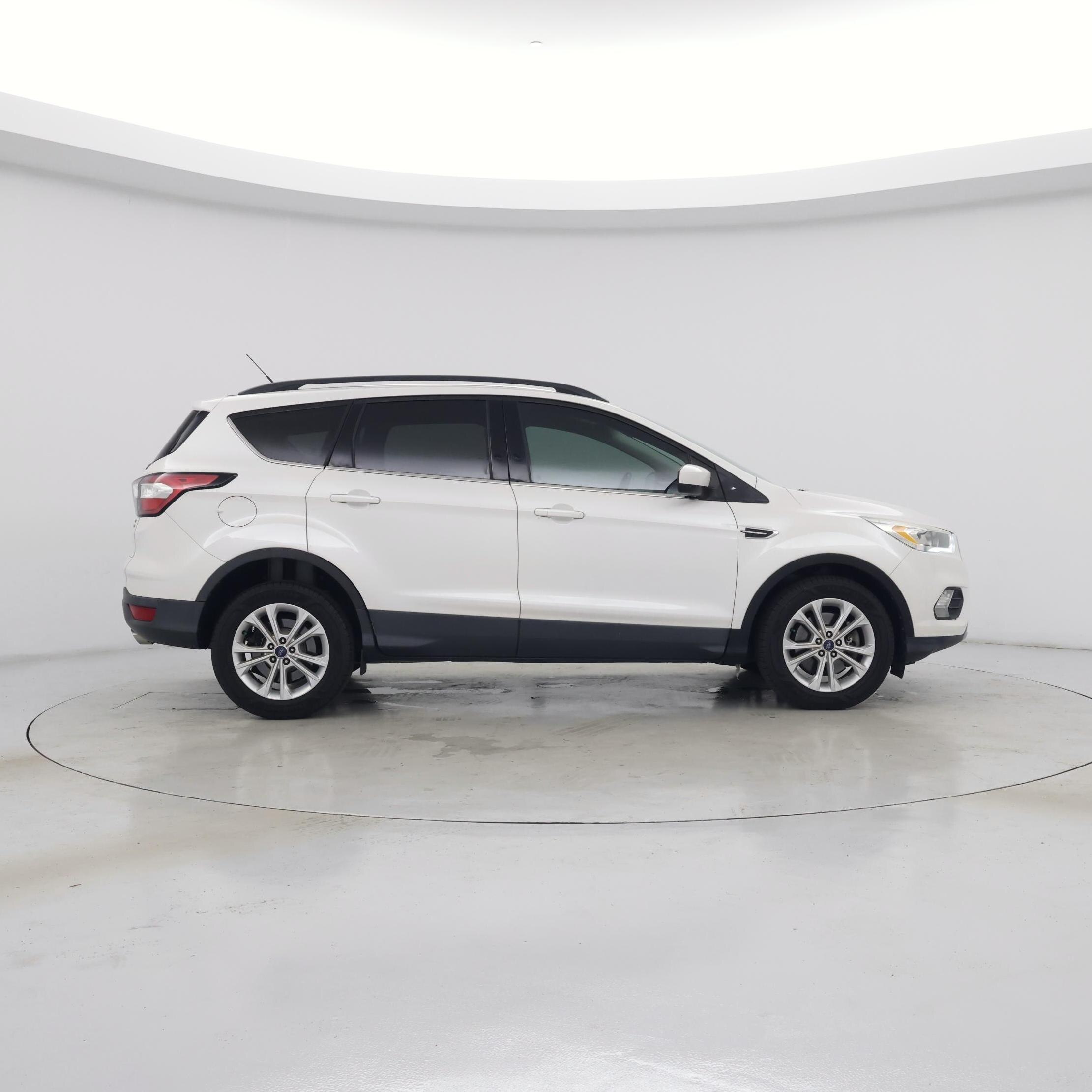 Thumbnail: 2017 Ford Escape - 7