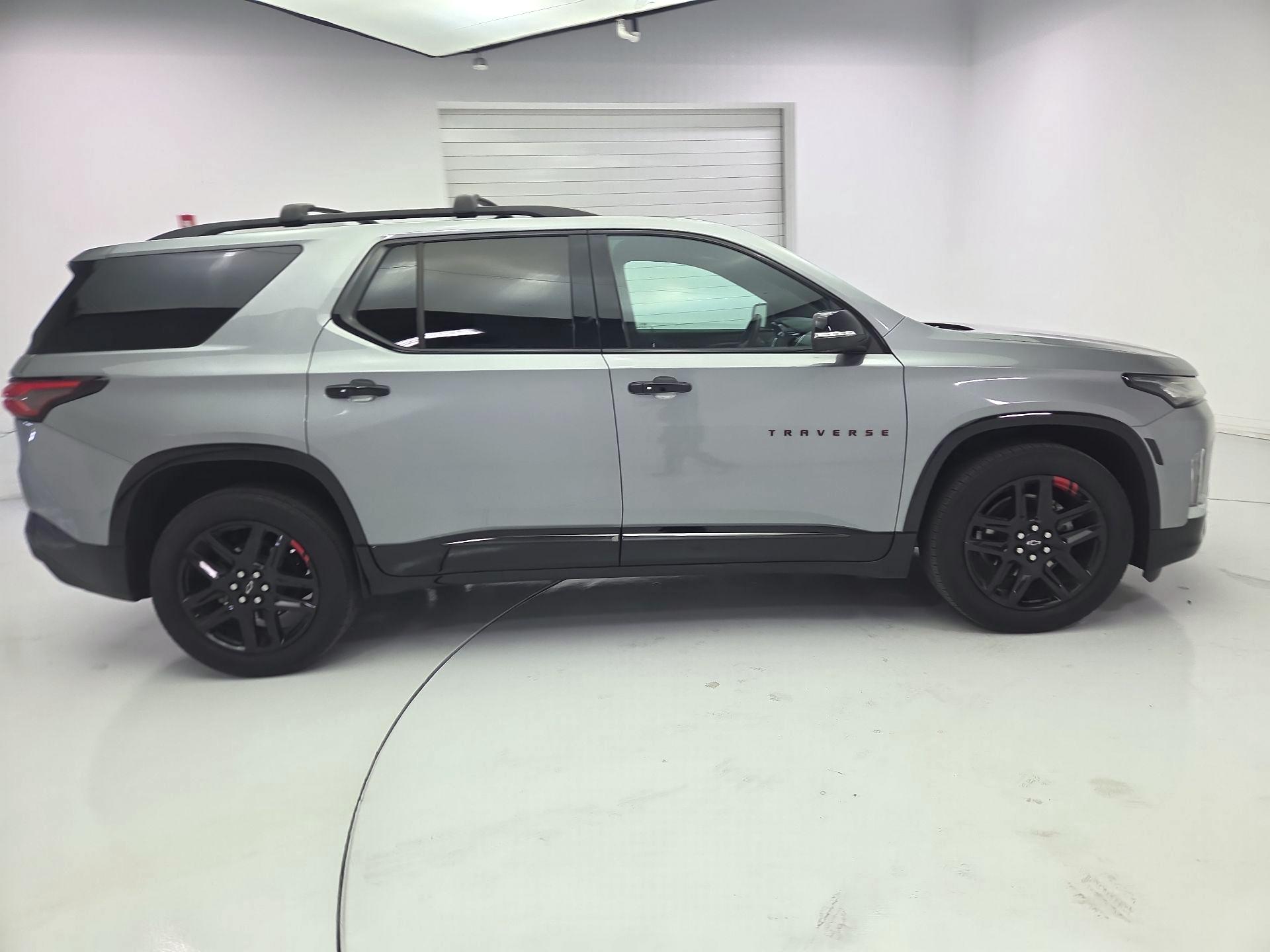 Thumbnail: 2023 Chevrolet Traverse - 4