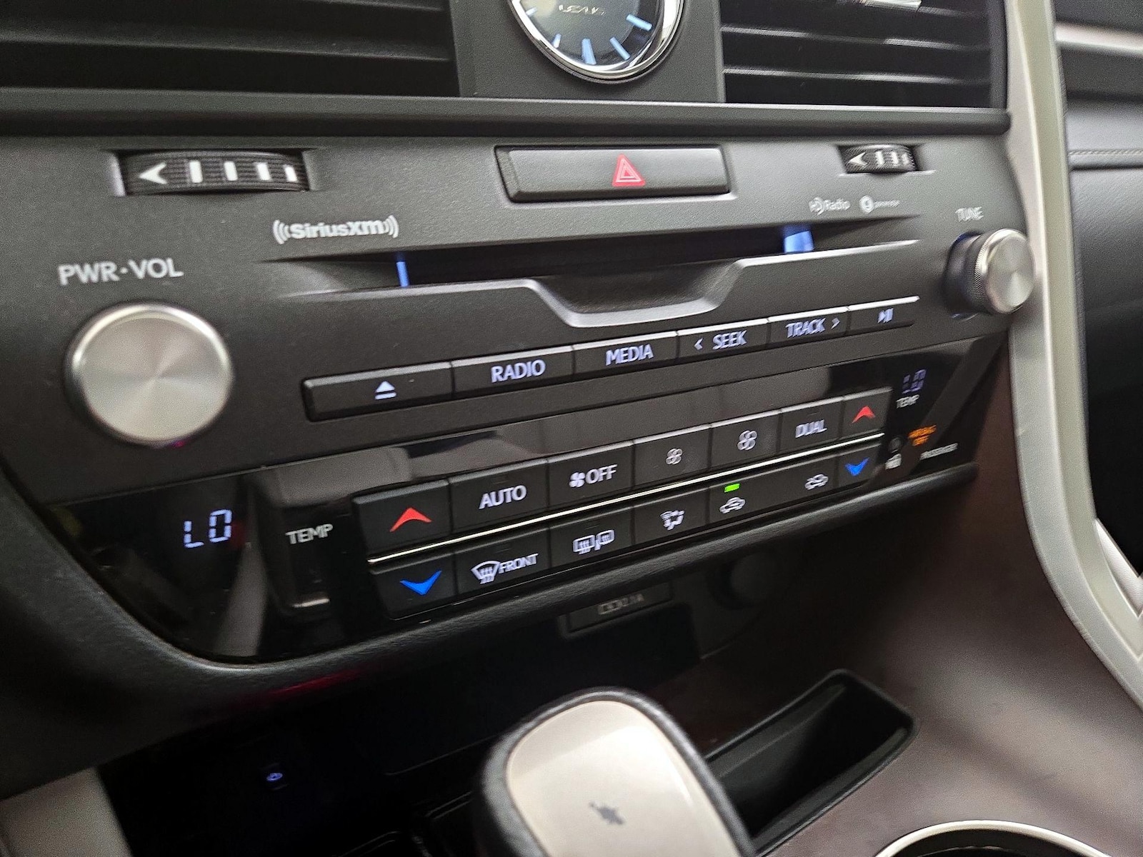 2022 Lexus RX 350 - Photo 17