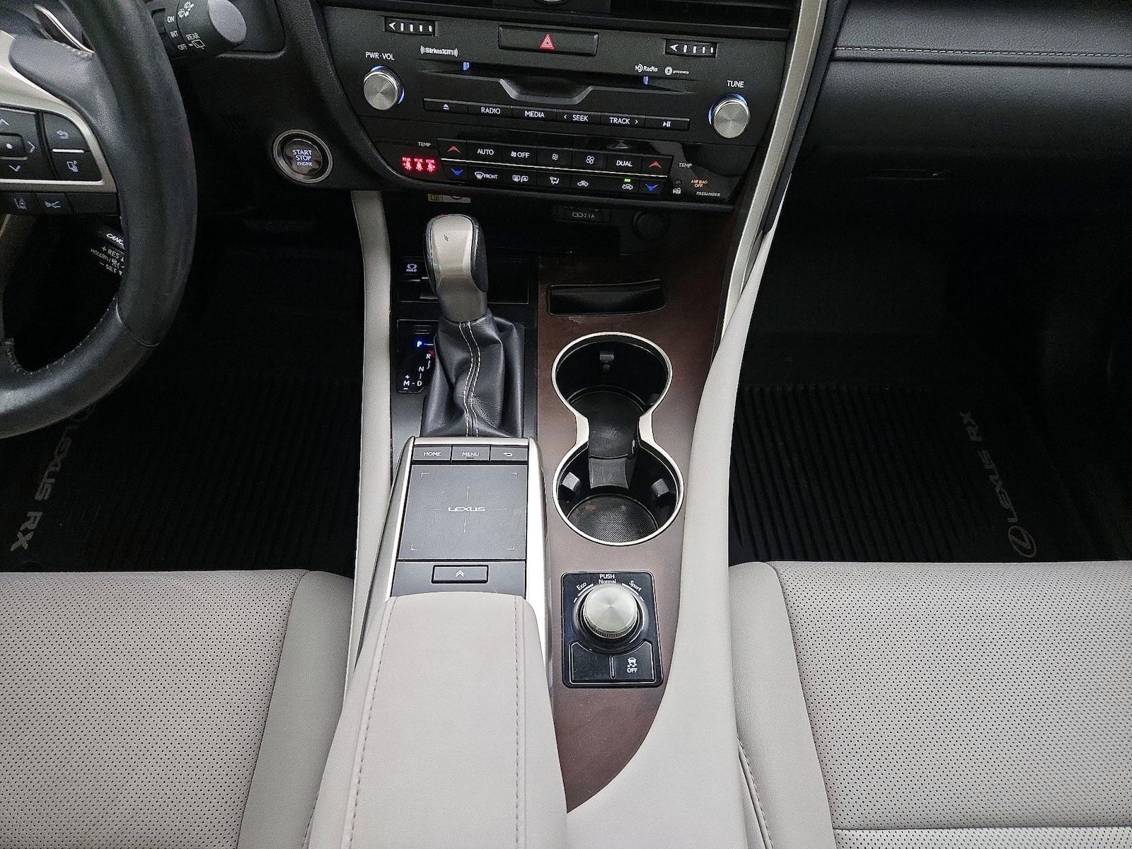 2022 Lexus RX 350 - Photo 18
