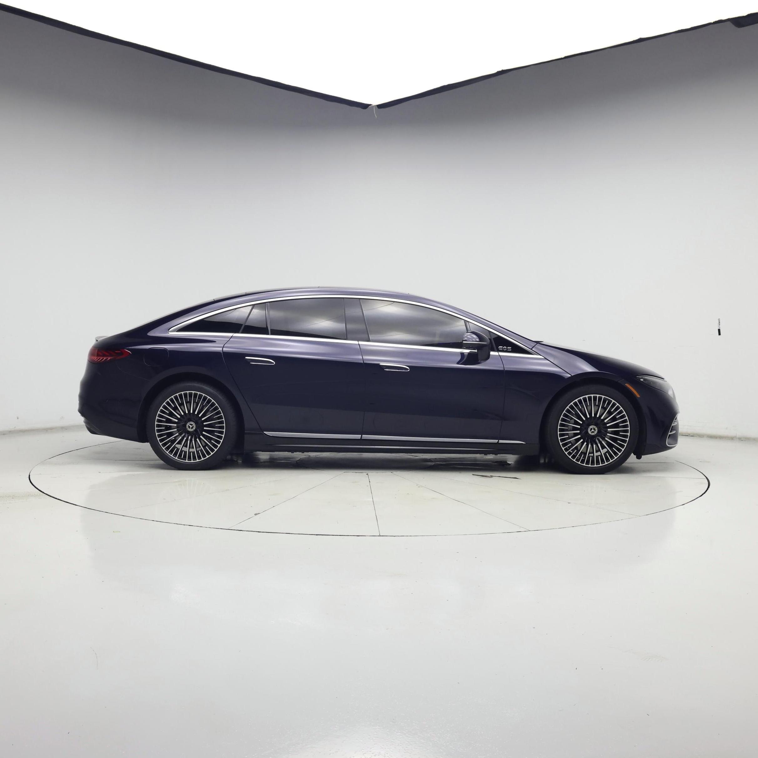 Thumbnail: 2023 Mercedes-Benz EQS - 7