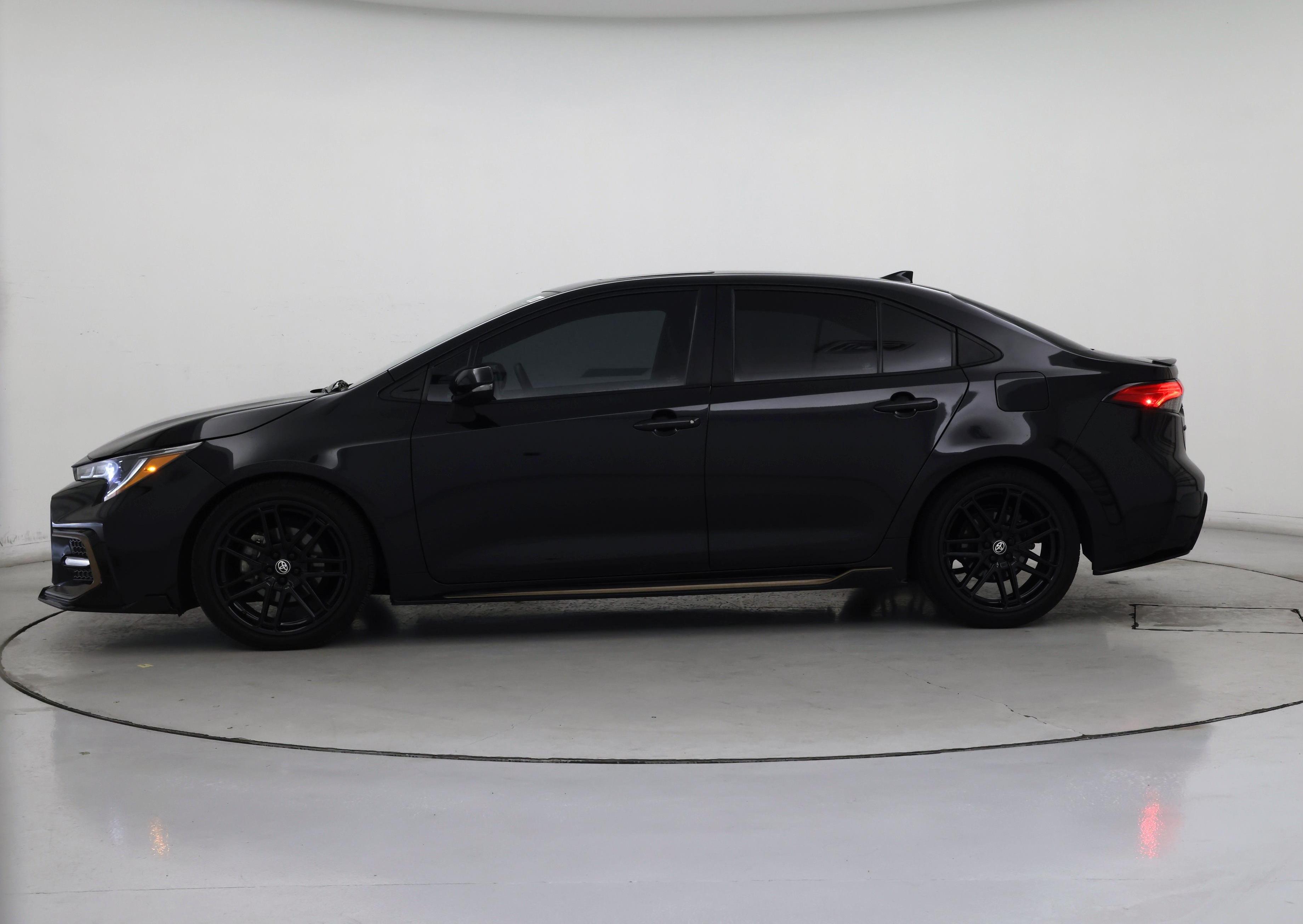 Thumbnail: 2022 Toyota Corolla - 3