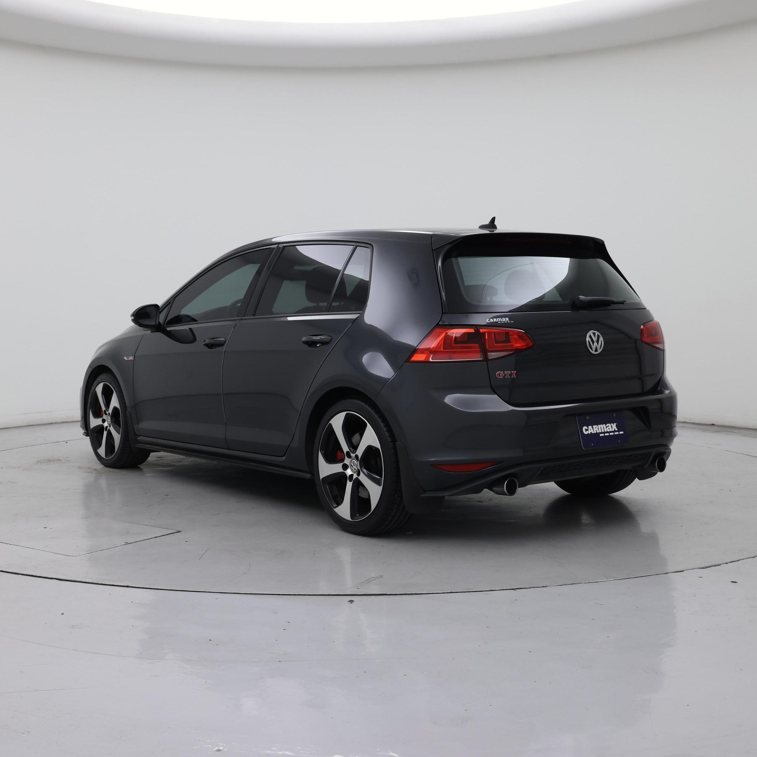 Thumbnail: 2016 Volkswagen Golf - 2